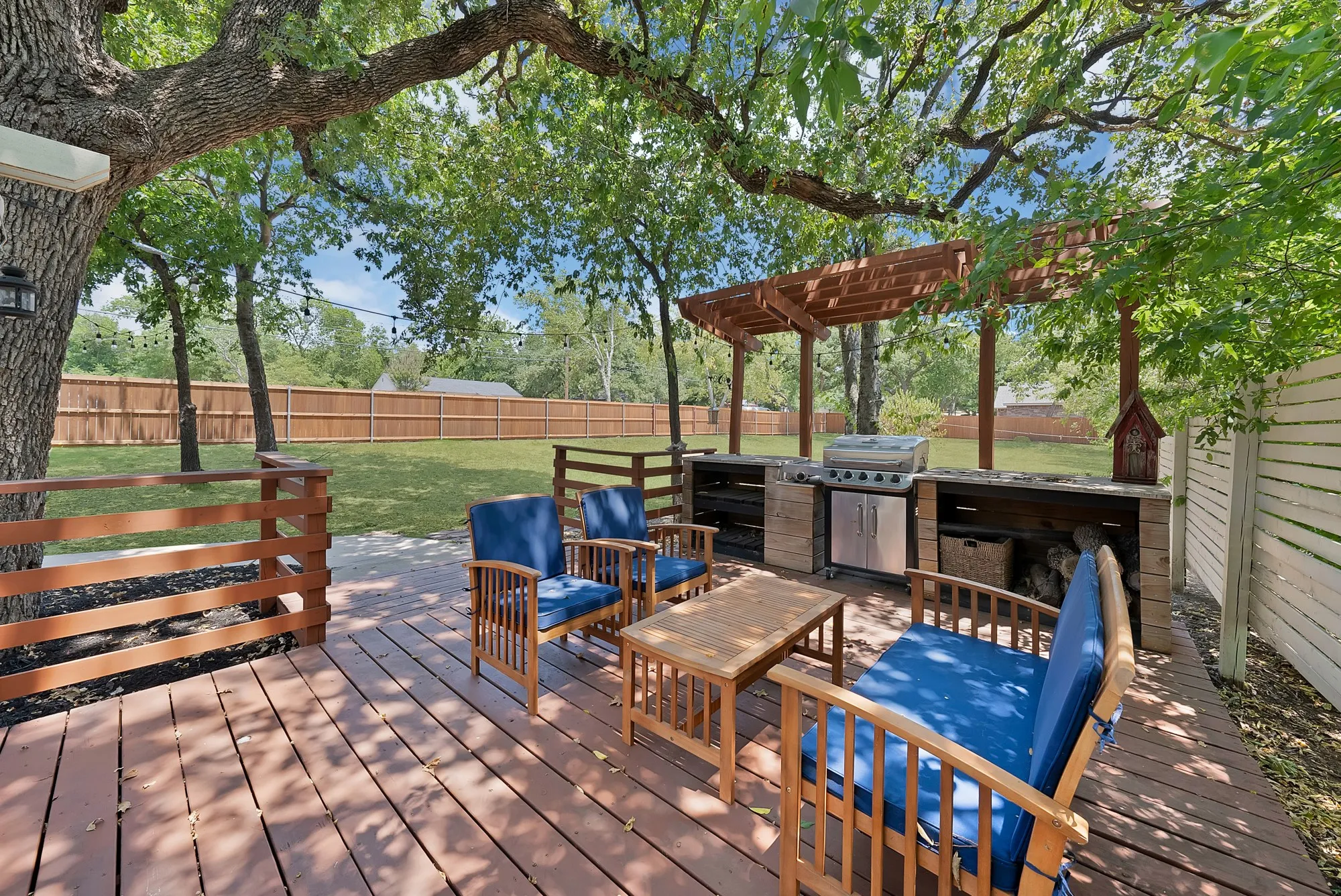 Single Family Residence For Sale in Parker County , 1216 N Elm Street, Weatherford, Texas 76086, 3 Bedroom, 2 Bathroom, 2 Garage spaces, 1,648 Sqft, built in 2018, mls#21351976, Real Estate Agent in Weatherford, Homes For Sale in Parker county, Homes For Sale in Weatherford, Realtor in Weatherford Texas, Real Estate Brokerage Independent Realty Texas, Luminita Cordes Realtor