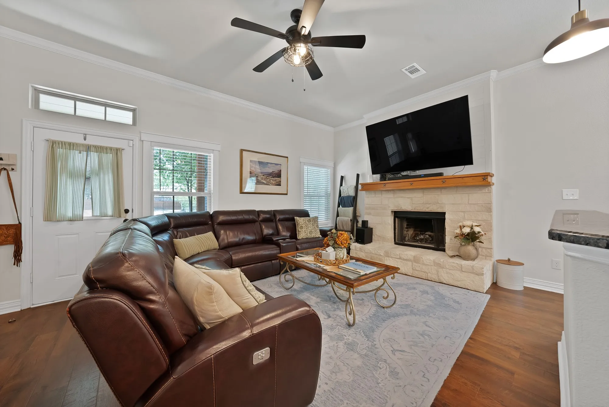 Single Family Residence For Sale in Parker County , 1216 N Elm Street, Weatherford, Texas 76086, 3 Bedroom, 2 Bathroom, 2 Garage spaces, 1,648 Sqft, built in 2018, mls#21351976, Real Estate Agent in Weatherford, Homes For Sale in Parker county, Homes For Sale in Weatherford, Realtor in Weatherford Texas, Real Estate Brokerage Independent Realty Texas, Luminita Cordes Realtor