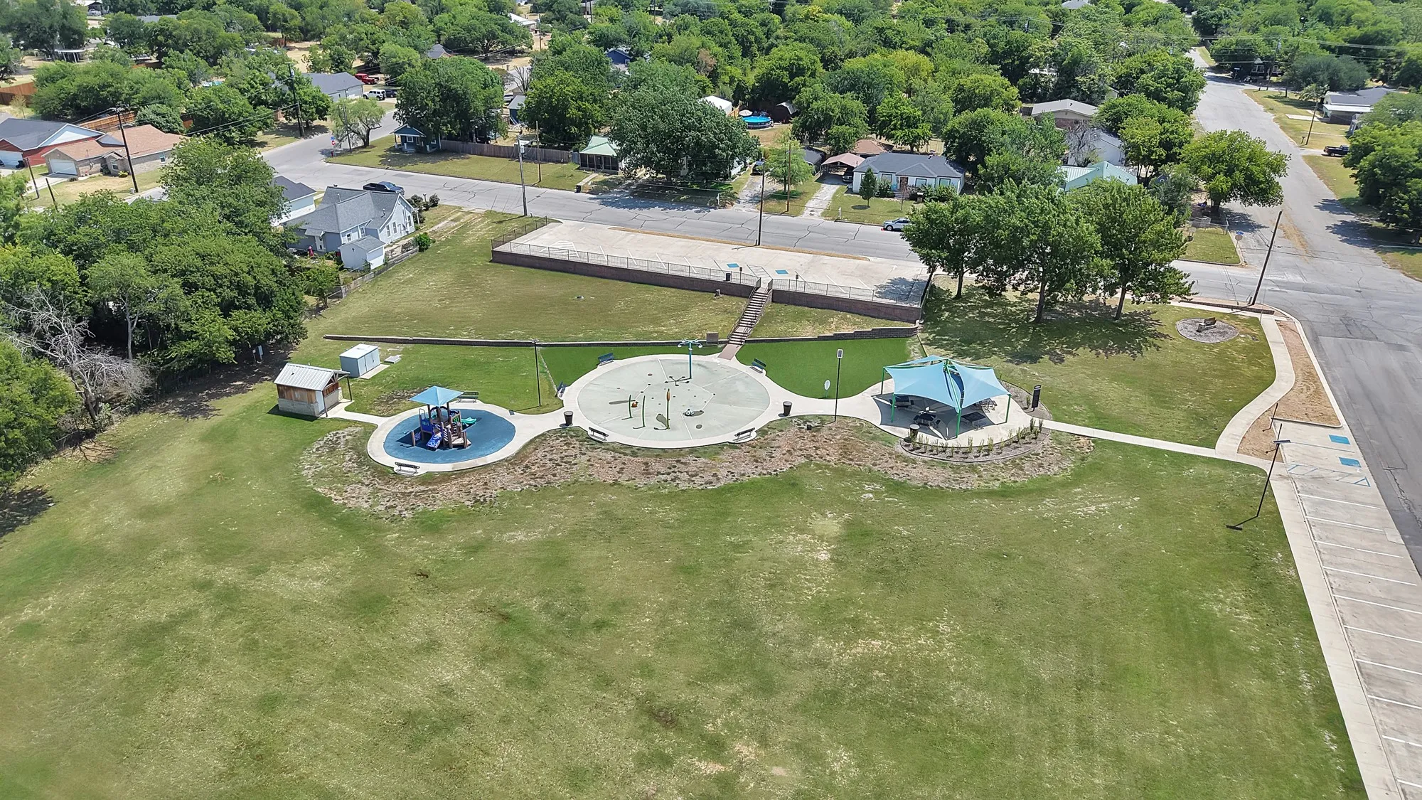 Single Family Residence For Sale in Parker County , 1216 N Elm Street, Weatherford, Texas 76086, 3 Bedroom, 2 Bathroom, 2 Garage spaces, 1,648 Sqft, built in 2018, mls#21351976, Real Estate Agent in Weatherford, Homes For Sale in Parker county, Homes For Sale in Weatherford, Realtor in Weatherford Texas, Real Estate Brokerage Independent Realty Texas, Luminita Cordes Realtor