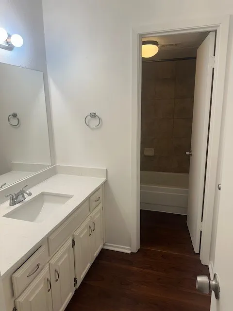 Updated counters in secondary bedroom