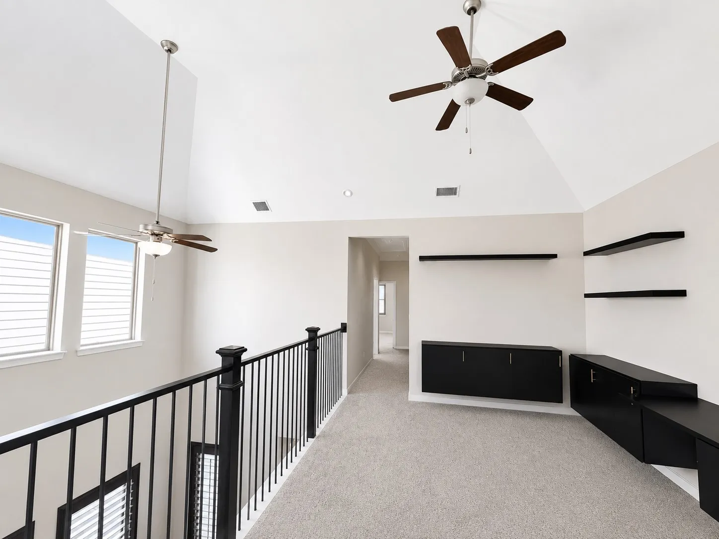 Single Family Residence For Rent in Collin County , 1053 Emil Place, Allen, Texas 75013, 3 Bedroom, 3 Bathroom, 2 Garage spaces, 2,203 Sqft, built in 2016, mls#21351920, Real Estate Agent in Allen, Homes For Rent in Collin county, Homes For Rent in Allen, Realtor in Allen Texas, Real Estate Brokerage Independent Realty Texas, Luminita Cordes Realtor
