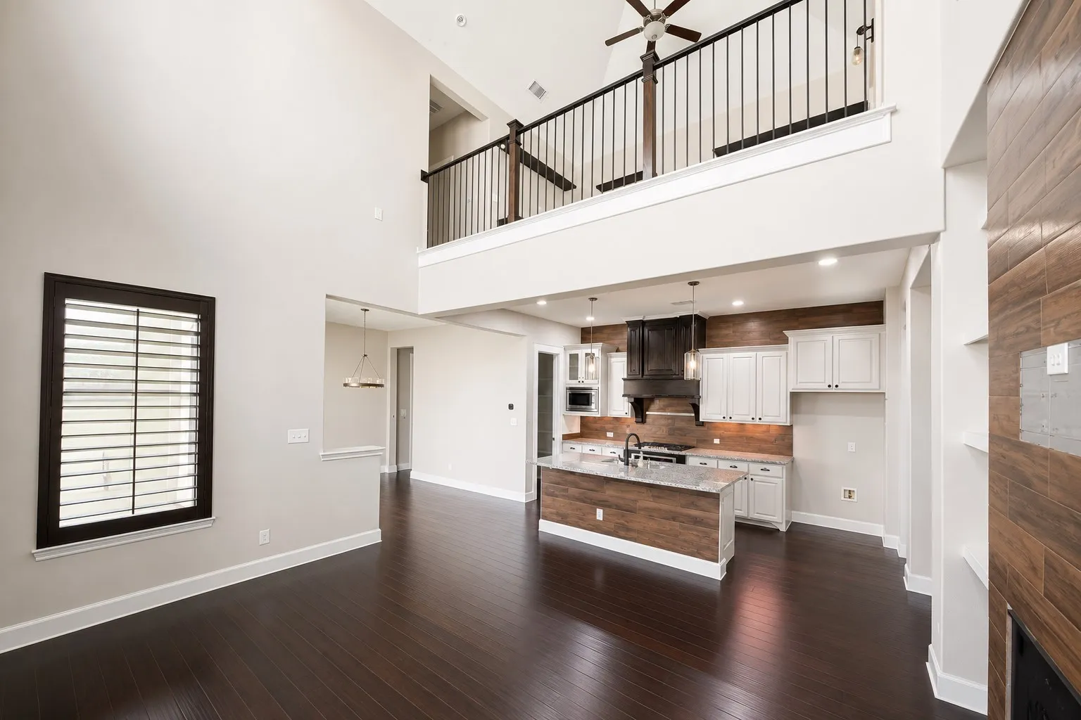 Single Family Residence For Rent in Collin County , 1053 Emil Place, Allen, Texas 75013, 3 Bedroom, 3 Bathroom, 2 Garage spaces, 2,203 Sqft, built in 2016, mls#21351920, Real Estate Agent in Allen, Homes For Rent in Collin county, Homes For Rent in Allen, Realtor in Allen Texas, Real Estate Brokerage Independent Realty Texas, Luminita Cordes Realtor