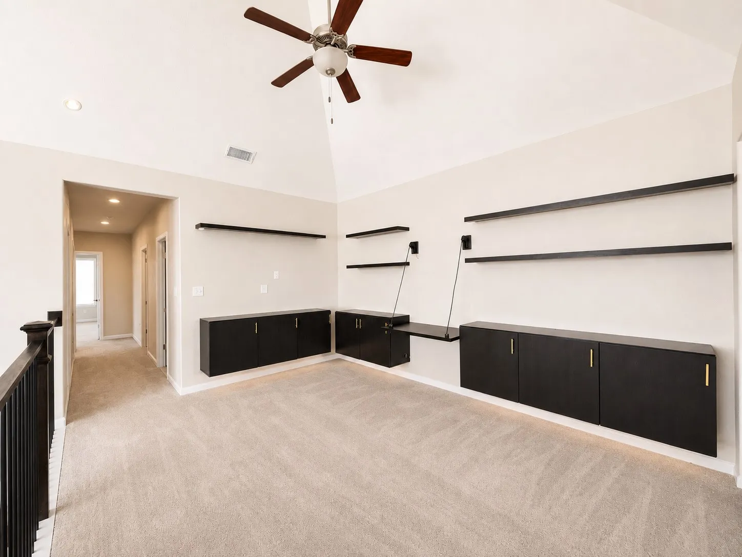 Single Family Residence For Rent in Collin County , 1053 Emil Place, Allen, Texas 75013, 3 Bedroom, 3 Bathroom, 2 Garage spaces, 2,203 Sqft, built in 2016, mls#21351920, Real Estate Agent in Allen, Homes For Rent in Collin county, Homes For Rent in Allen, Realtor in Allen Texas, Real Estate Brokerage Independent Realty Texas, Luminita Cordes Realtor