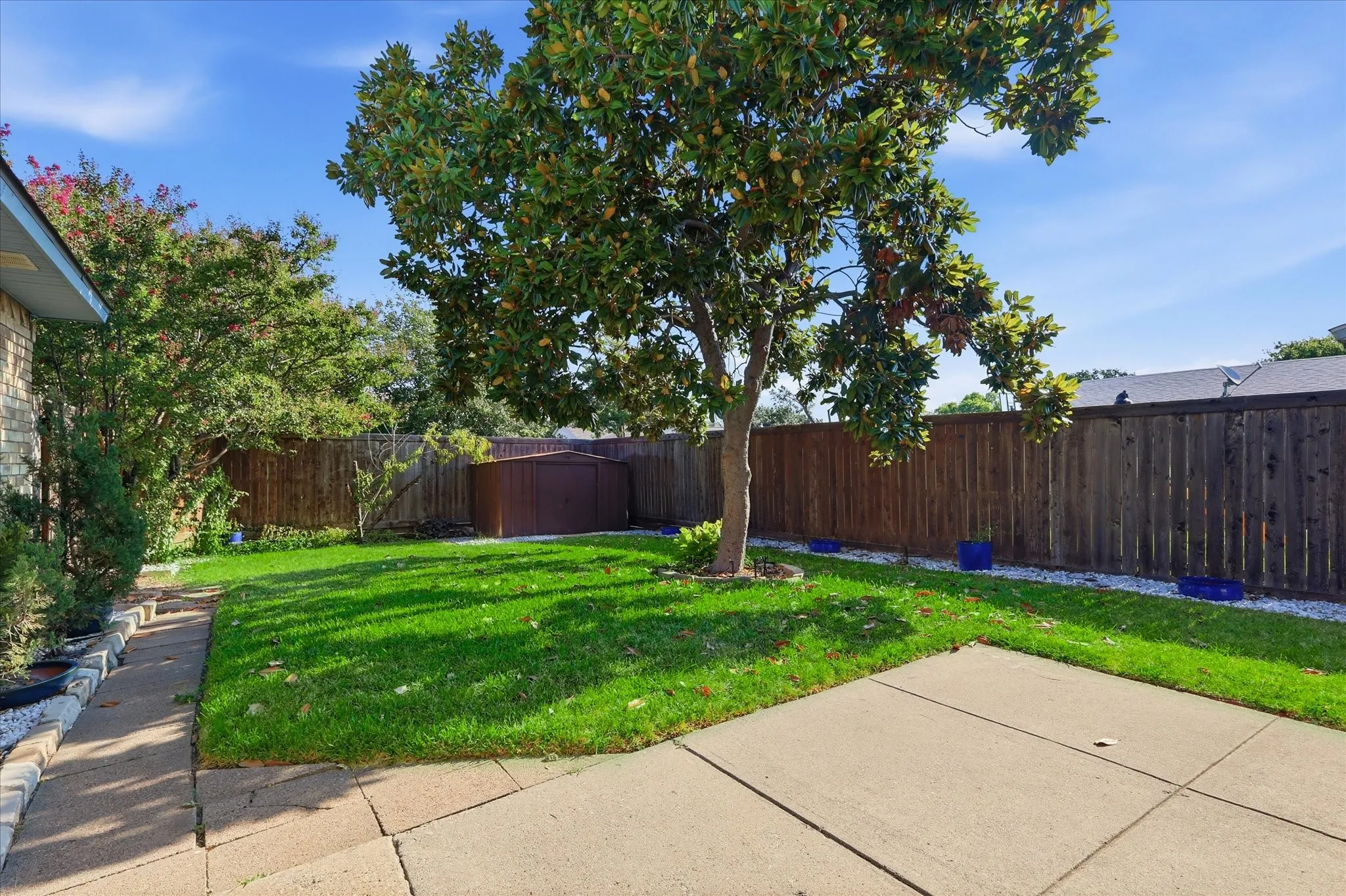 Single Family Residence For Sale in Denton County , 5552 N Colony Boulevard, The Colony, Texas 75056, 3 Bedroom, 2 Bathroom, 2 Garage spaces, 1,727 Sqft, built in 1979, mls#21348886, Real Estate Agent in The Colony, Homes For Sale in Denton county, Homes For Sale in The Colony, Realtor in The Colony Texas, Real Estate Brokerage Independent Realty Texas, Luminita Cordes Realtor