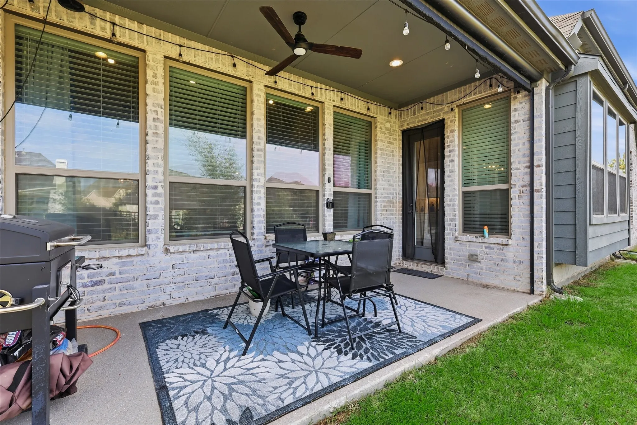 Single Family Residence For Sale in Collin County , 3383 Waverly Drive, Celina, Texas 75009, 5 Bedroom, 6 Bathroom, 3 Garage spaces, 3,932 Sqft, built in 2018, mls#21346178, Real Estate Agent in Celina, Homes For Sale in Collin county, Homes For Sale in Celina, Realtor in Celina Texas, Real Estate Brokerage Independent Realty Texas, Luminita Cordes Realtor