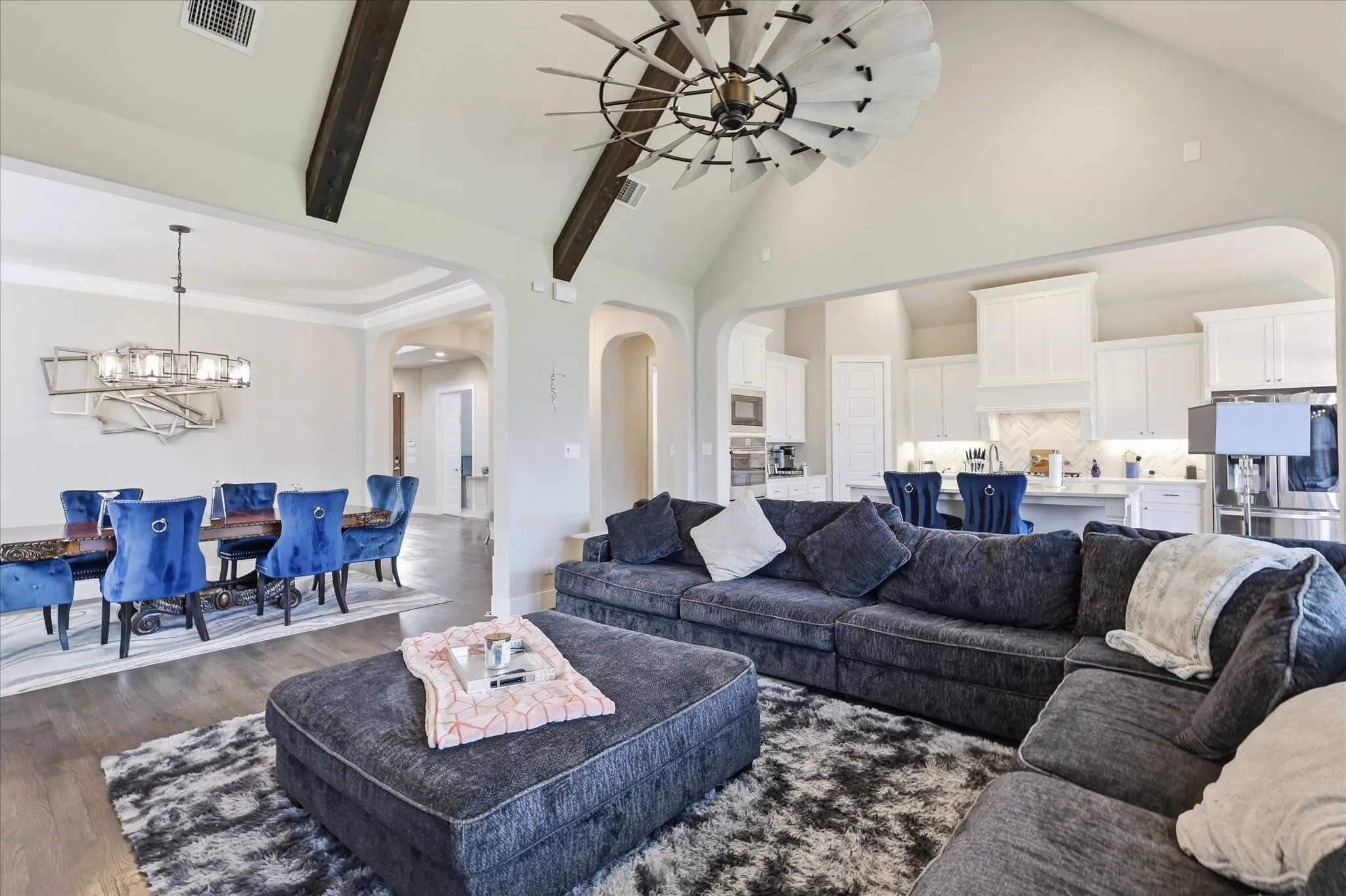 Single Family Residence For Sale in Collin County , 3383 Waverly Drive, Celina, Texas 75009, 5 Bedroom, 6 Bathroom, 3 Garage spaces, 3,932 Sqft, built in 2018, mls#21346178, Real Estate Agent in Celina, Homes For Sale in Collin county, Homes For Sale in Celina, Realtor in Celina Texas, Real Estate Brokerage Independent Realty Texas, Luminita Cordes Realtor