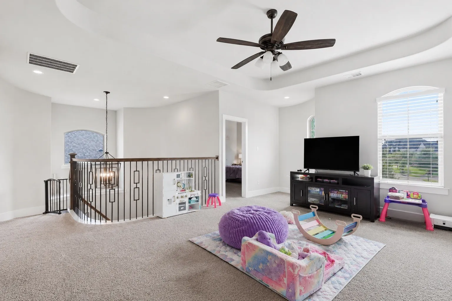 Single Family Residence For Sale in Collin County , 3383 Waverly Drive, Celina, Texas 75009, 5 Bedroom, 6 Bathroom, 3 Garage spaces, 3,932 Sqft, built in 2018, mls#21346178, Real Estate Agent in Celina, Homes For Sale in Collin county, Homes For Sale in Celina, Realtor in Celina Texas, Real Estate Brokerage Independent Realty Texas, Luminita Cordes Realtor