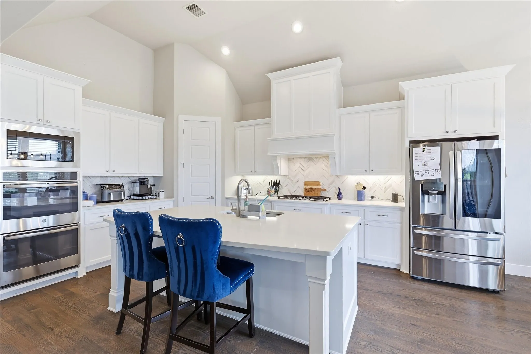 Single Family Residence For Sale in Collin County , 3383 Waverly Drive, Celina, Texas 75009, 5 Bedroom, 6 Bathroom, 3 Garage spaces, 3,932 Sqft, built in 2018, mls#21346178, Real Estate Agent in Celina, Homes For Sale in Collin county, Homes For Sale in Celina, Realtor in Celina Texas, Real Estate Brokerage Independent Realty Texas, Luminita Cordes Realtor