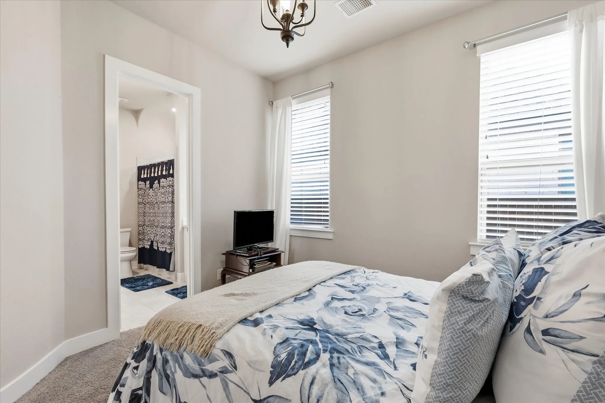 Single Family Residence For Sale in Collin County , 3383 Waverly Drive, Celina, Texas 75009, 5 Bedroom, 6 Bathroom, 3 Garage spaces, 3,932 Sqft, built in 2018, mls#21346178, Real Estate Agent in Celina, Homes For Sale in Collin county, Homes For Sale in Celina, Realtor in Celina Texas, Real Estate Brokerage Independent Realty Texas, Luminita Cordes Realtor
