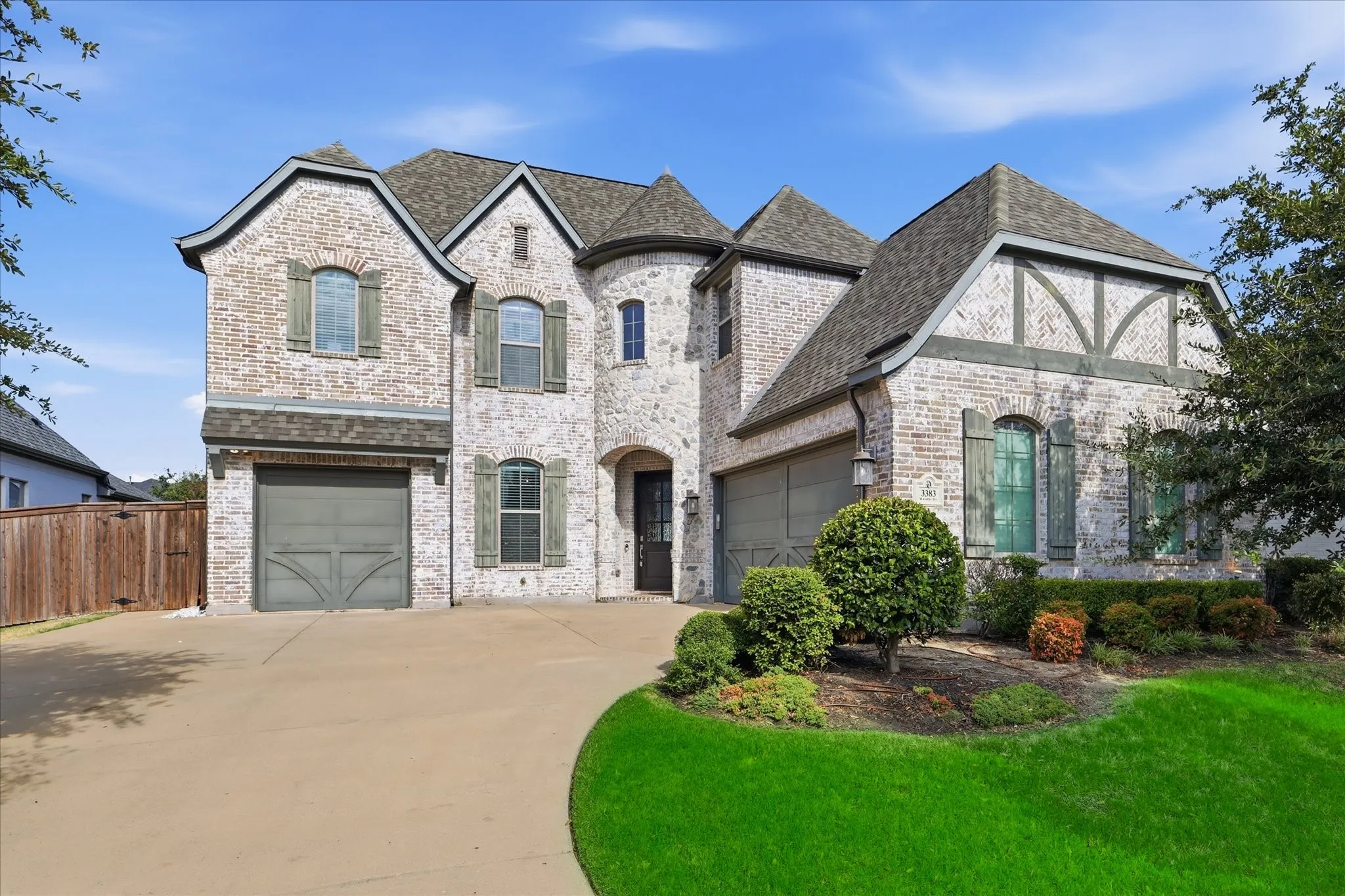 Single Family Residence For Sale in Collin County , 3383 Waverly Drive, Celina, Texas 75009, 5 Bedroom, 6 Bathroom, 3 Garage spaces, 3,932 Sqft, built in 2018, mls#21346178, Real Estate Agent in Celina, Homes For Sale in Collin county, Homes For Sale in Celina, Realtor in Celina Texas, Real Estate Brokerage Independent Realty Texas, Luminita Cordes Realtor