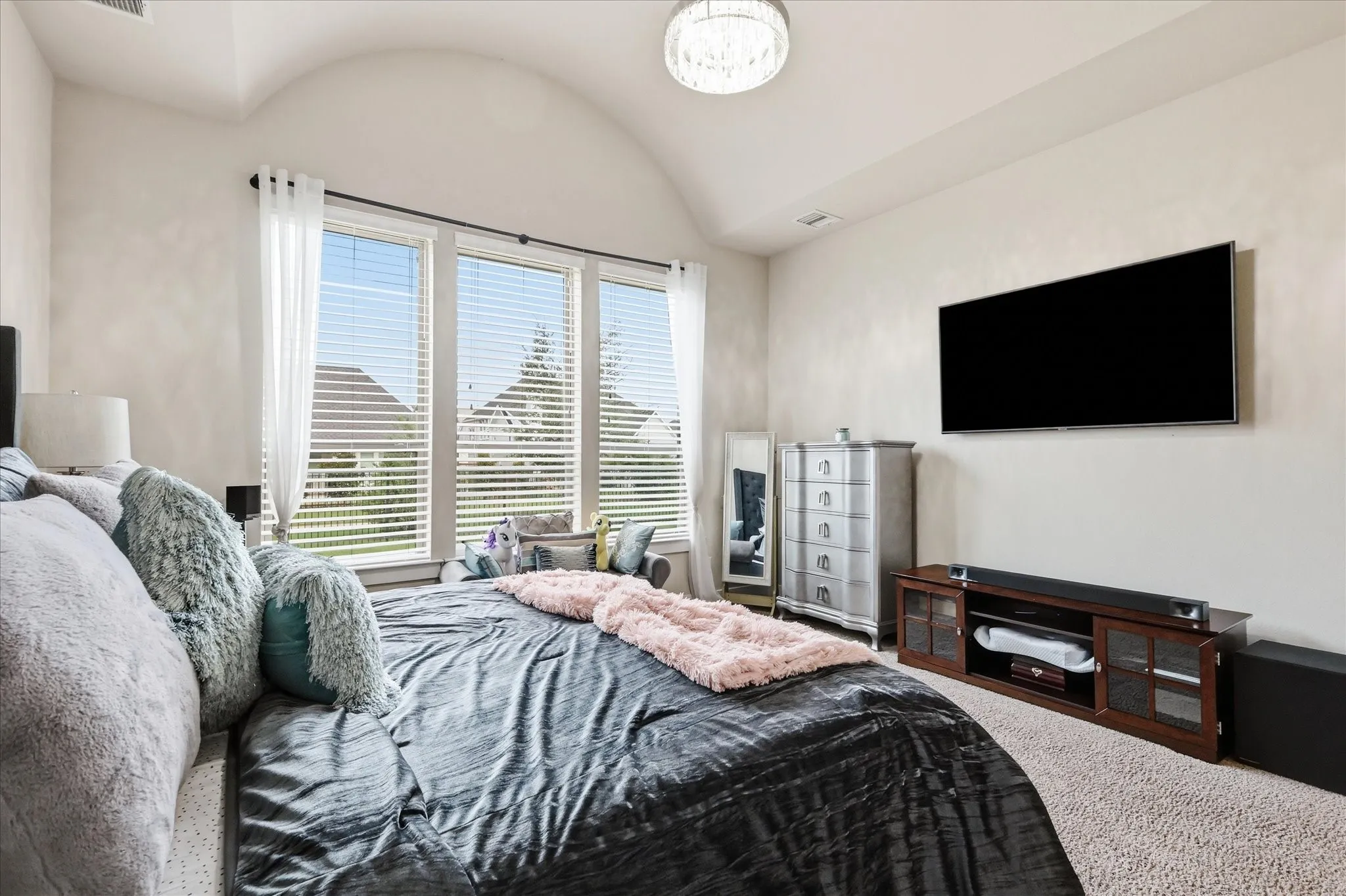 Single Family Residence For Sale in Collin County , 3383 Waverly Drive, Celina, Texas 75009, 5 Bedroom, 6 Bathroom, 3 Garage spaces, 3,932 Sqft, built in 2018, mls#21346178, Real Estate Agent in Celina, Homes For Sale in Collin county, Homes For Sale in Celina, Realtor in Celina Texas, Real Estate Brokerage Independent Realty Texas, Luminita Cordes Realtor