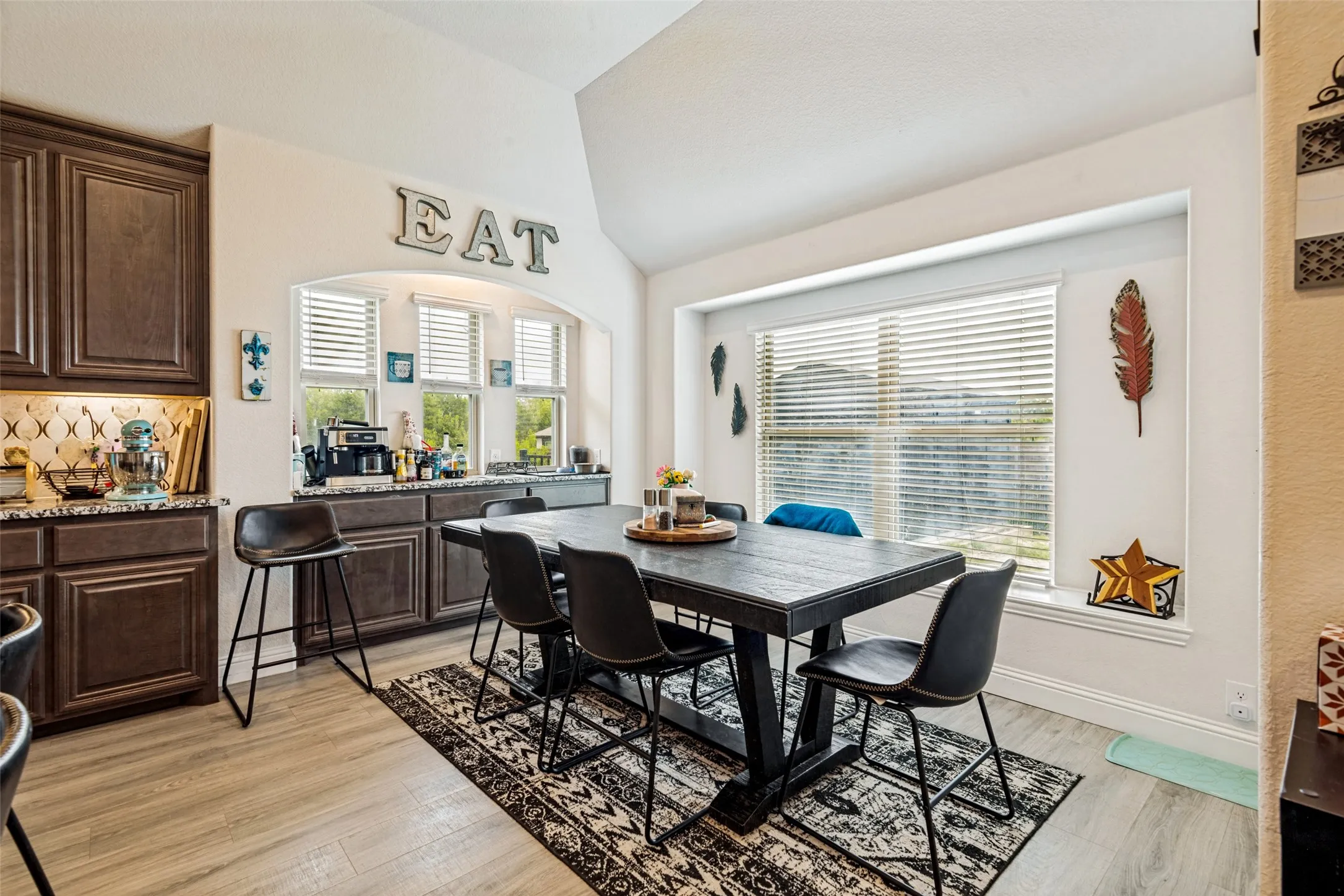 Single Family Residence For Sale in Dallas County , 3204 Park Ridge Drive, Mesquite, Texas 75181, 5 Bedrooms, 3 Bathrooms, 3 Garage spaces, 3,274 Sqft, built in 2021, Price $505,000, mls#21351989, Real Estate Agent in Mesquite, Homes For Sale in Dallas county, Homes For Sale in Mesquite, Realtor in Mesquite Texas, Real Estate Brokerage Independent Realty Texas, Luminita Cordes Realtor