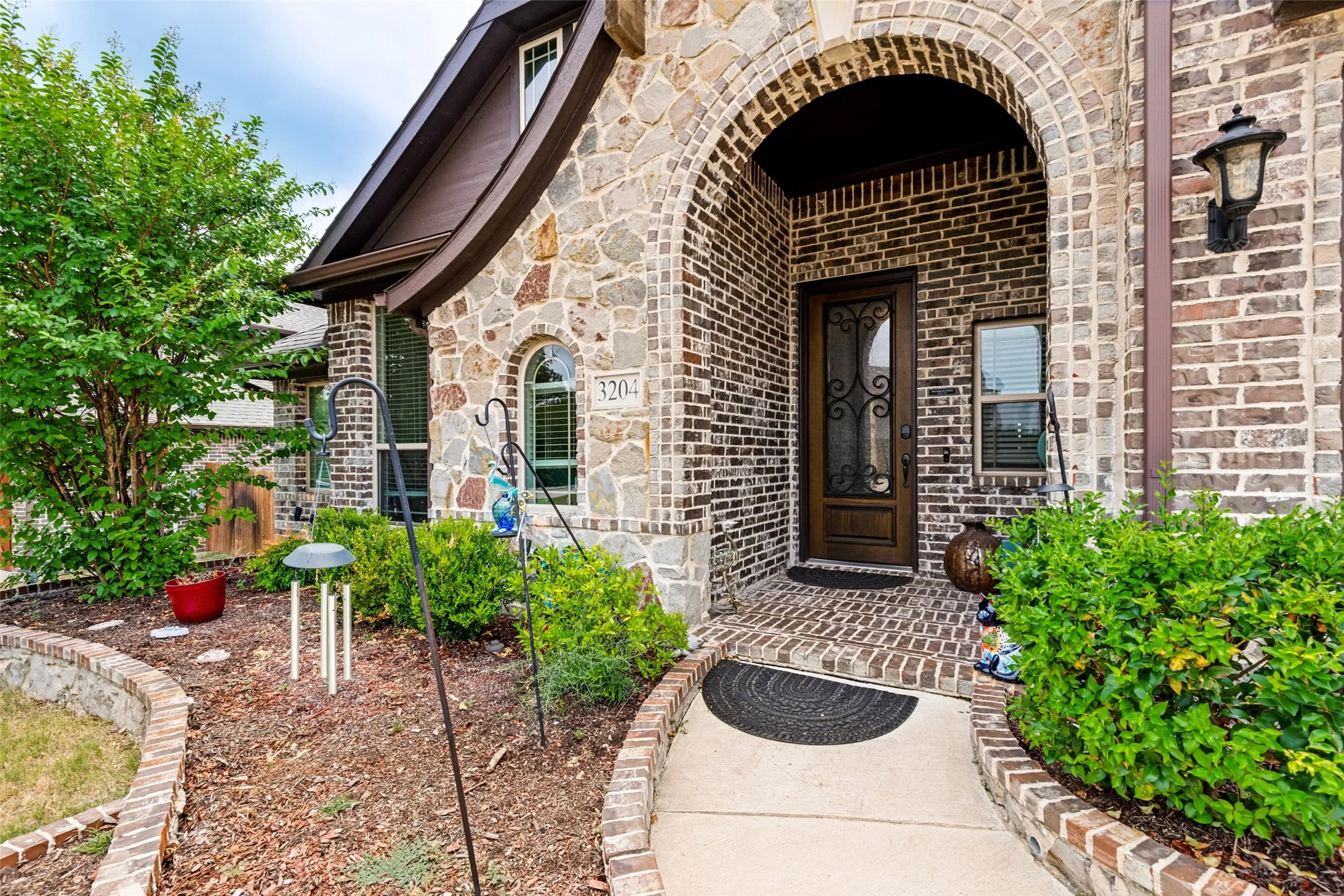 Single Family Residence For Sale in Dallas County , 3204 Park Ridge Drive, Mesquite, Texas 75181, 5 Bedrooms, 3 Bathrooms, 3 Garage spaces, 3,274 Sqft, built in 2021, Price $505,000, mls#21351989, Real Estate Agent in Mesquite, Homes For Sale in Dallas county, Homes For Sale in Mesquite, Realtor in Mesquite Texas, Real Estate Brokerage Independent Realty Texas, Luminita Cordes Realtor