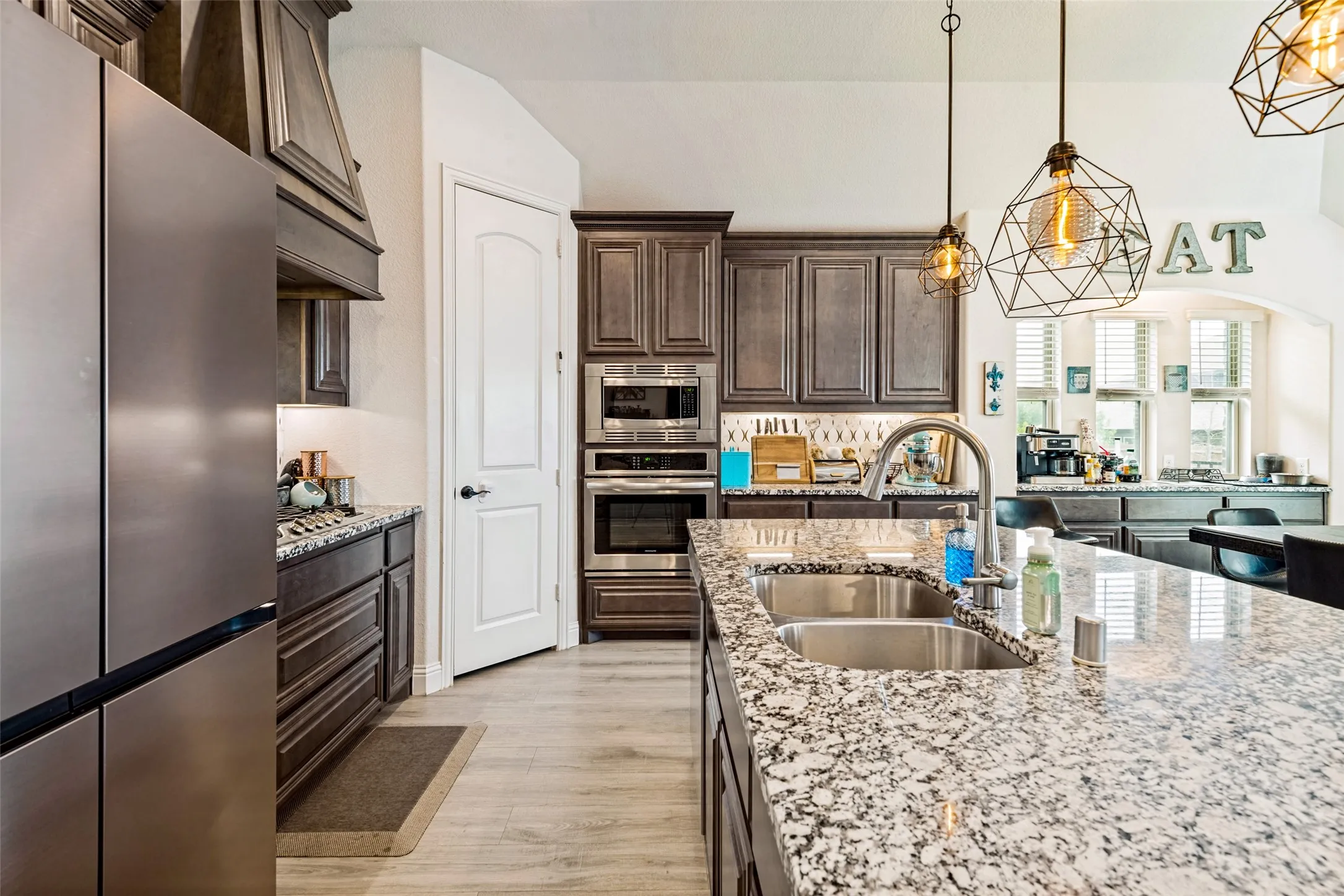 Single Family Residence For Sale in Dallas County , 3204 Park Ridge Drive, Mesquite, Texas 75181, 5 Bedrooms, 3 Bathrooms, 3 Garage spaces, 3,274 Sqft, built in 2021, Price $505,000, mls#21351989, Real Estate Agent in Mesquite, Homes For Sale in Dallas county, Homes For Sale in Mesquite, Realtor in Mesquite Texas, Real Estate Brokerage Independent Realty Texas, Luminita Cordes Realtor