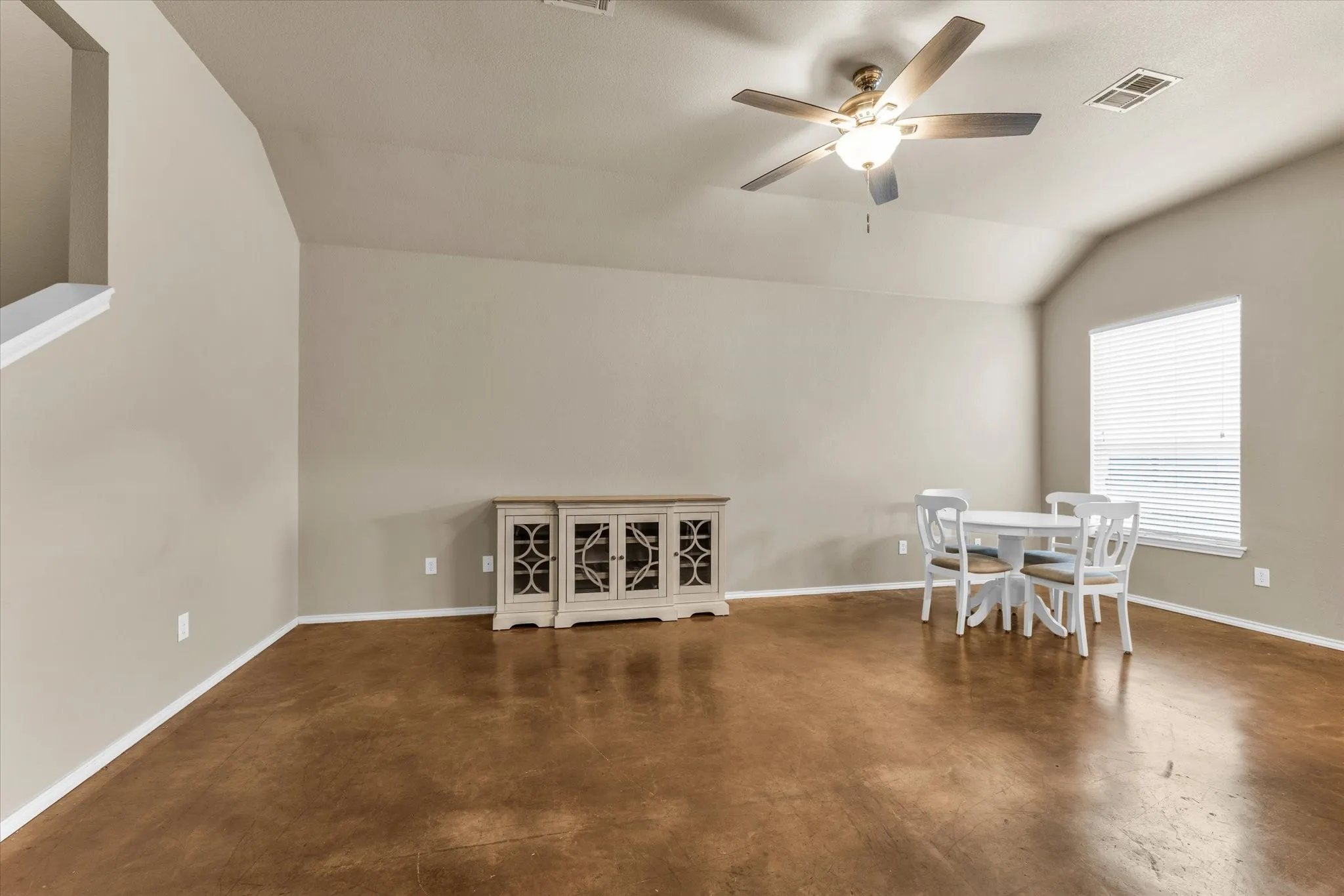 Duplex For Sale in Mc Lennan County , 1309 Wood Avenue, Waco, Texas 76706, 8 Bedroom, 4 Bathroom, Garage spaces, 0 Sqft, built in 2006, mls#21349239, Real Estate Agent in Waco, Homes For Sale in Mc Lennan county, Homes For Sale in Waco, Realtor in Waco Texas, Real Estate Brokerage Independent Realty Texas, Luminita Cordes Realtor
