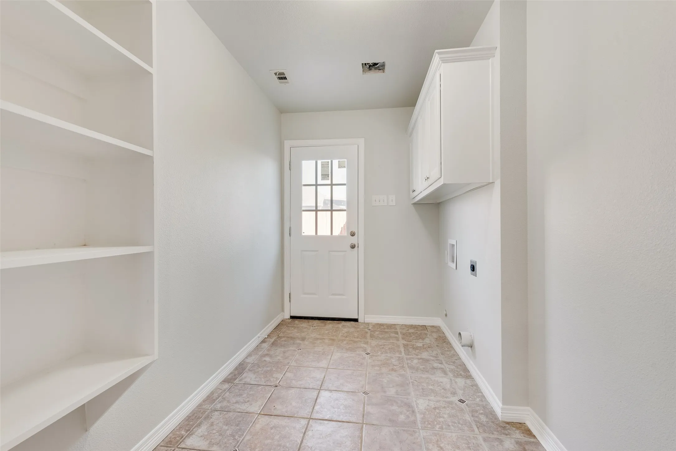 Guest House Laundry Room