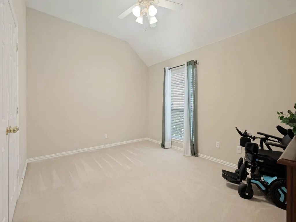 Single Family Residence For Sale in Tarrant County , 2006 Old York Drive, Keller, Texas 76248, 4 Bedroom, 2 Bathroom, 2 Garage spaces, 2,243 Sqft, built in 2000, mls#21351987, Real Estate Agent in Keller, Homes For Sale in Tarrant county, Homes For Sale in Keller, Realtor in Keller Texas, Real Estate Brokerage Independent Realty Texas, Luminita Cordes Realtor