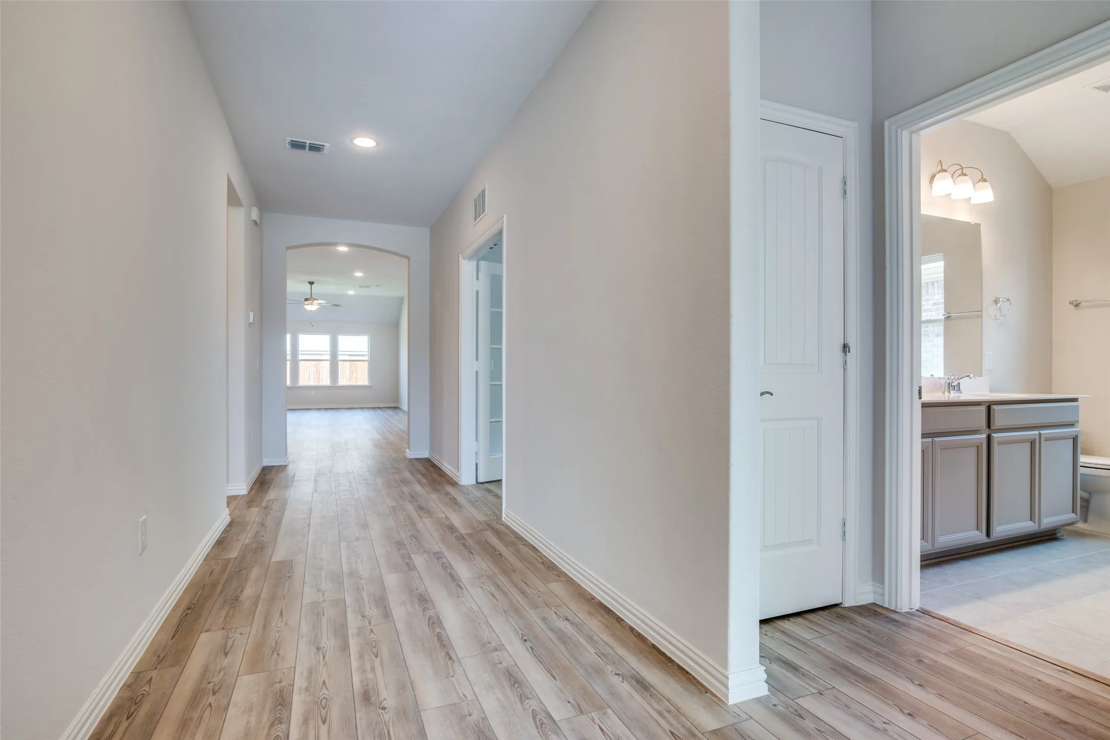 Single Family Residence For Rent in Collin County , 3108 Moldboard Drive, Mc Kinney, Texas 75071, 3 Bedroom, 2 Bathroom, 2 Garage spaces, 2,165 Sqft, built in 2022, mls#21351969, Real Estate Agent in Mc Kinney, Homes For Rent in Collin county, Homes For Rent in Mc Kinney, Realtor in Mc Kinney Texas, Real Estate Brokerage Independent Realty Texas, Luminita Cordes Realtor