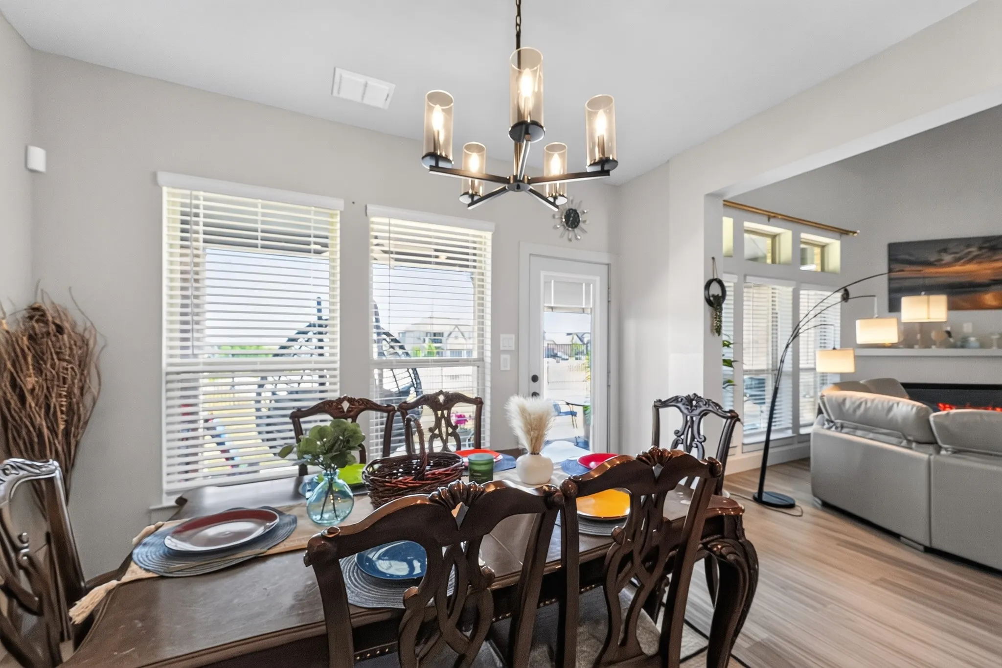 Single Family Residence For Rent in Denton County , 3861 Poppywood Drive, Little Elm, Texas 75068, 5 Bedroom, 4 Bathroom, 2 Garage spaces, 3,253 Sqft, built in 2024, mls#21352013, Real Estate Agent in Little Elm, Homes For Rent in Denton county, Homes For Rent in Little Elm, Realtor in Little Elm Texas, Real Estate Brokerage Independent Realty Texas, Luminita Cordes Realtor