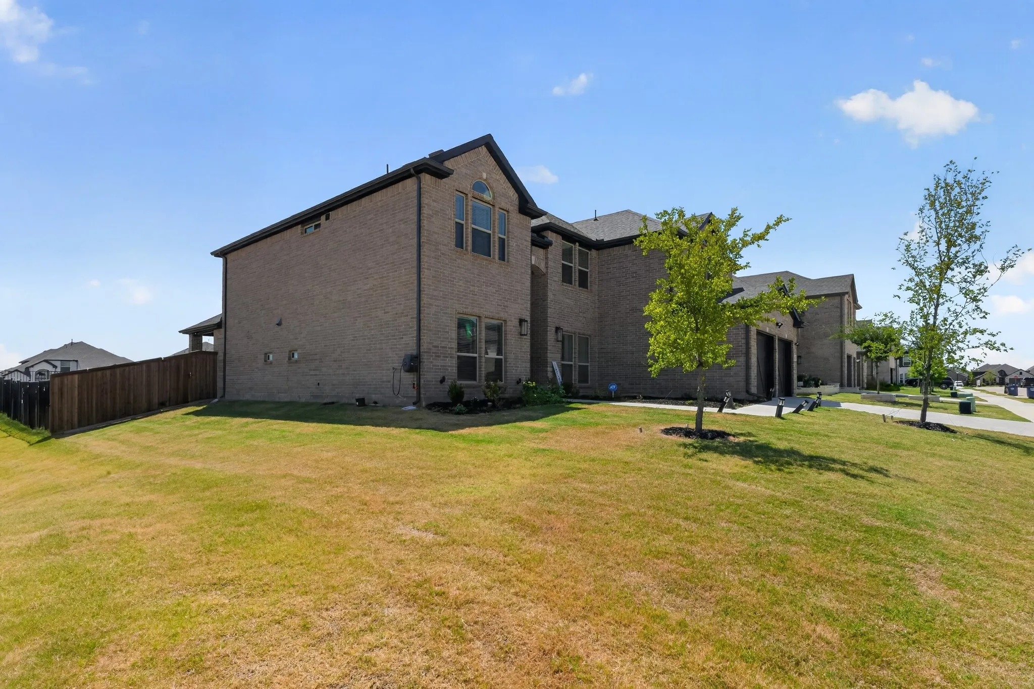 Single Family Residence For Rent in Denton County , 3861 Poppywood Drive, Little Elm, Texas 75068, 5 Bedroom, 4 Bathroom, 2 Garage spaces, 3,253 Sqft, built in 2024, mls#21352013, Real Estate Agent in Little Elm, Homes For Rent in Denton county, Homes For Rent in Little Elm, Realtor in Little Elm Texas, Real Estate Brokerage Independent Realty Texas, Luminita Cordes Realtor