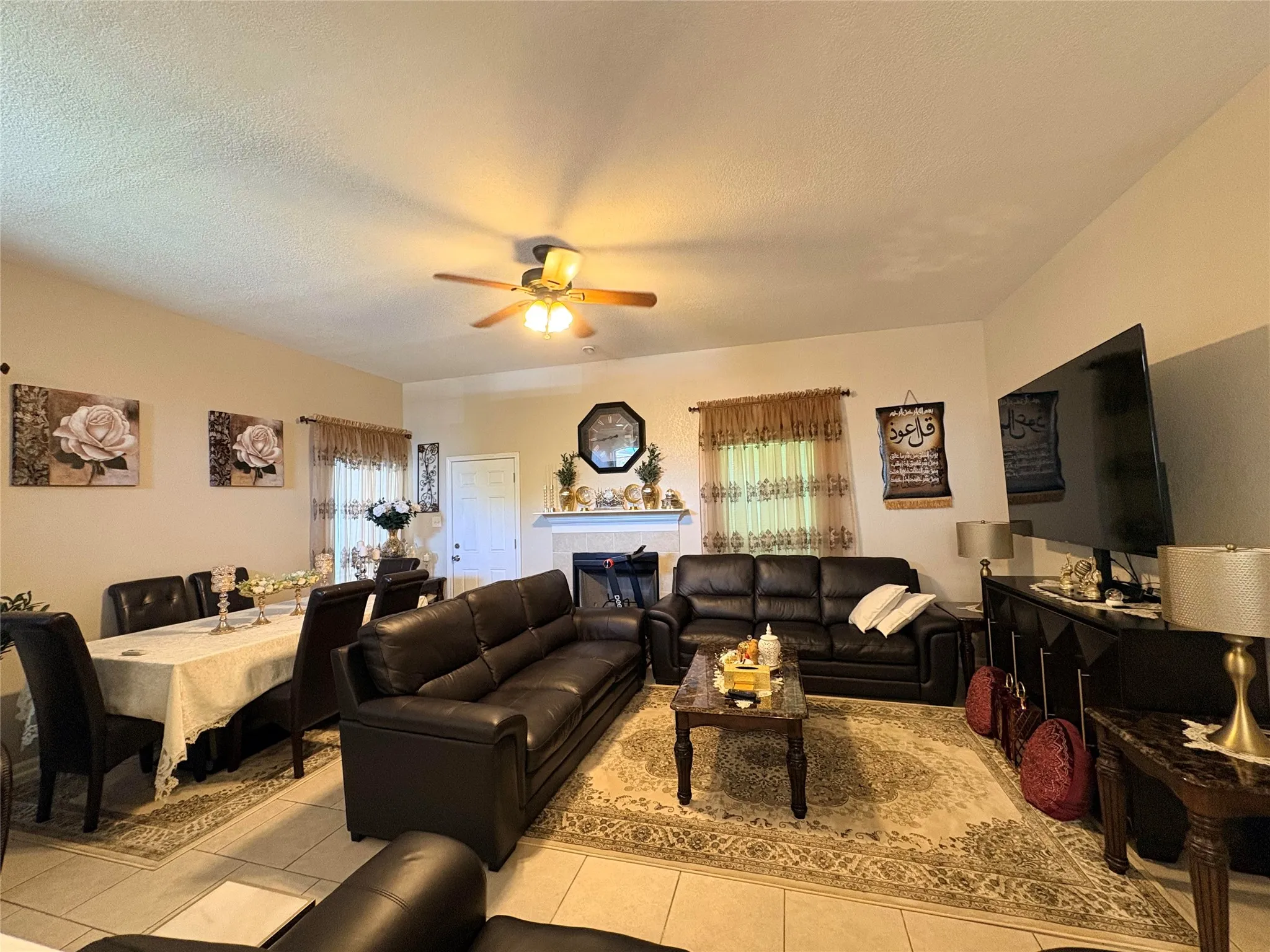 Single Family Residence For Sale in Ellis County , 304 W Glen Meadow Drive, Glenn Heights, Texas 75154, 3 Bedroom, 2 Bathroom, 2 Garage spaces, 1,400 Sqft, built in 1998, mls#21352018, Real Estate Agent in Glenn Heights, Homes For Sale in Ellis county, Homes For Sale in Glenn Heights, Realtor in Glenn Heights Texas, Real Estate Brokerage Independent Realty Texas, Luminita Cordes Realtor
