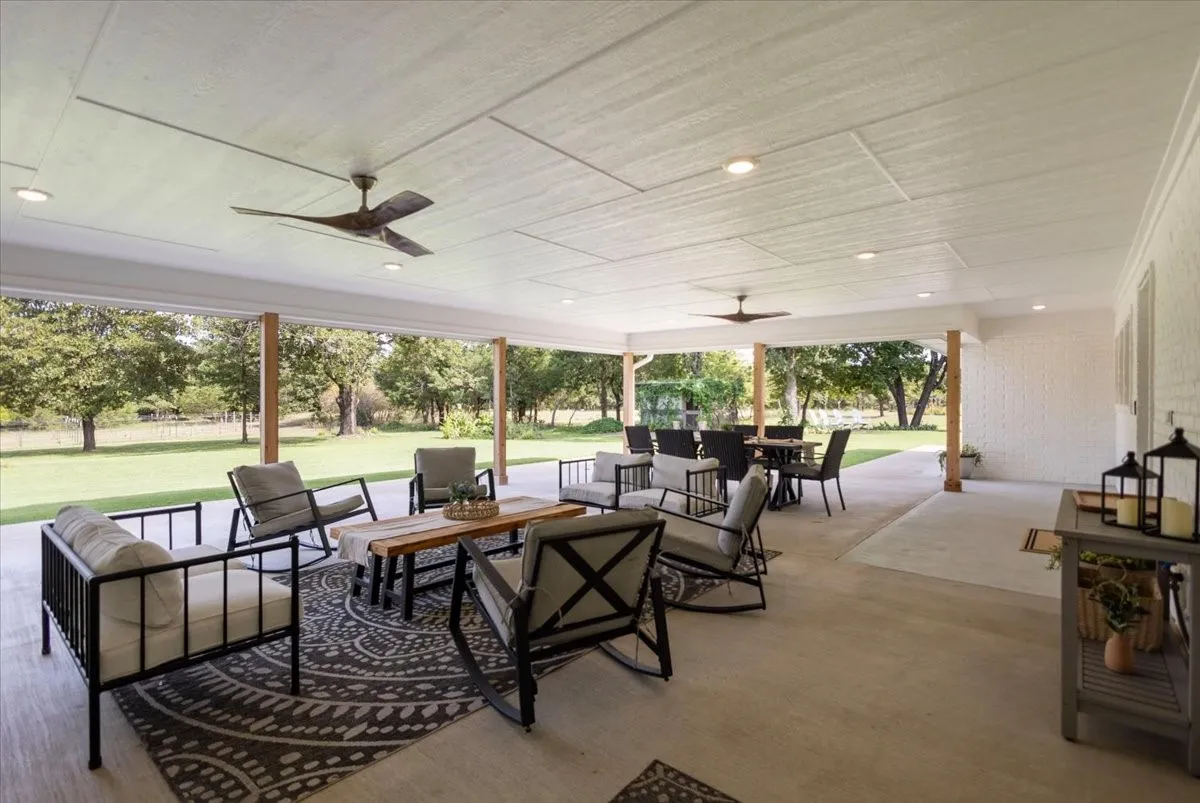 Modern covered patio featuring