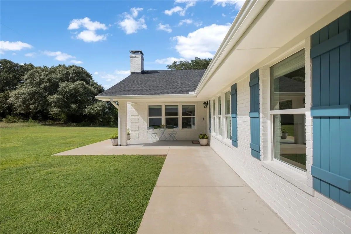 Front entry walk way