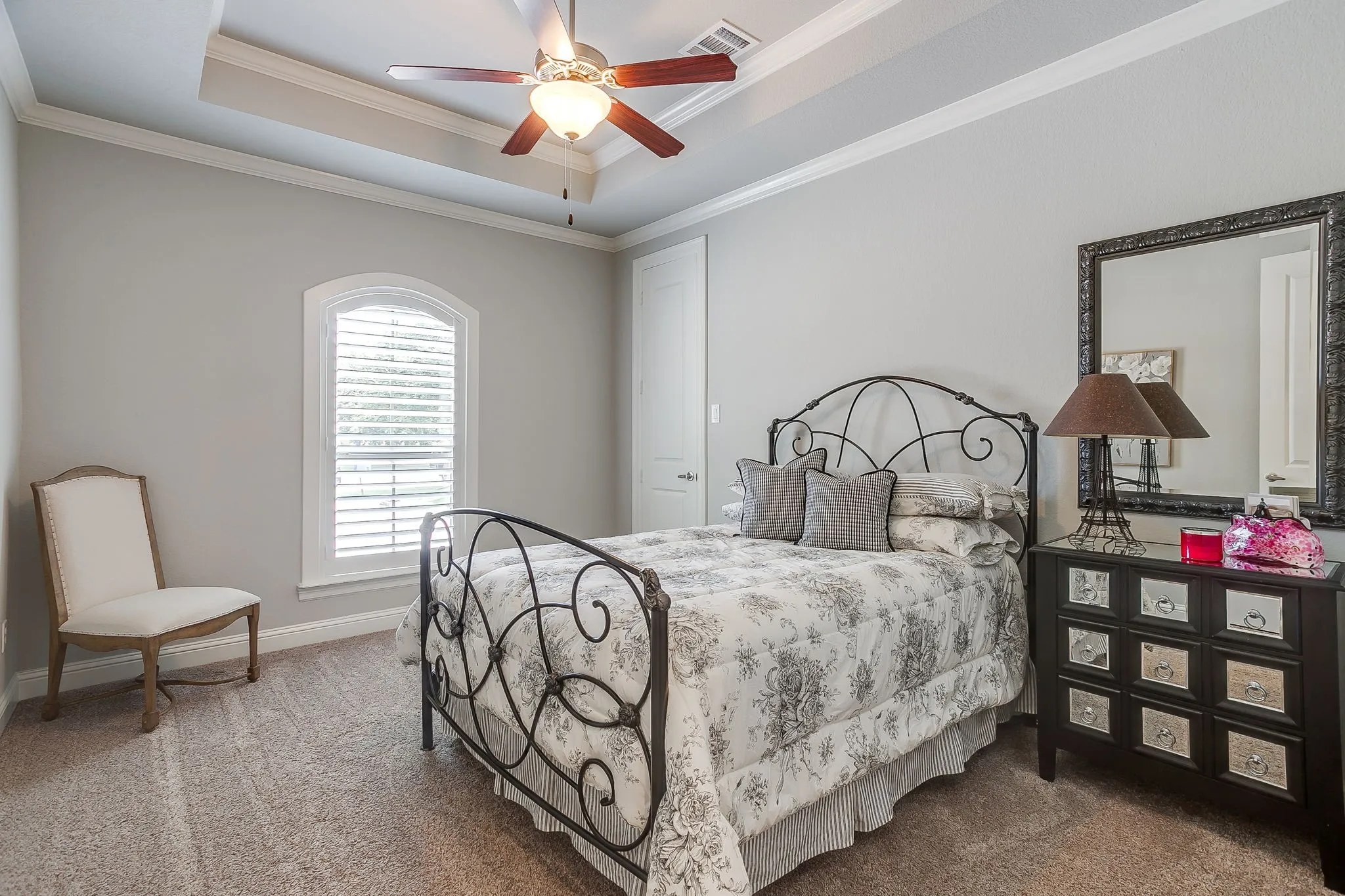 Single Family Residence For Sale in Tarrant County , 12409 Eagle Narrows Drive, Fort Worth, Texas 76179, 3 Bedroom, 3 Bathroom, 3 Garage spaces, 2,542 Sqft, built in 2018, mls#21351254, Real Estate Agent in Fort Worth, Homes For Sale in Tarrant county, Homes For Sale in Fort Worth, Realtor in Fort Worth Texas, Real Estate Brokerage Independent Realty Texas, Luminita Cordes Realtor
