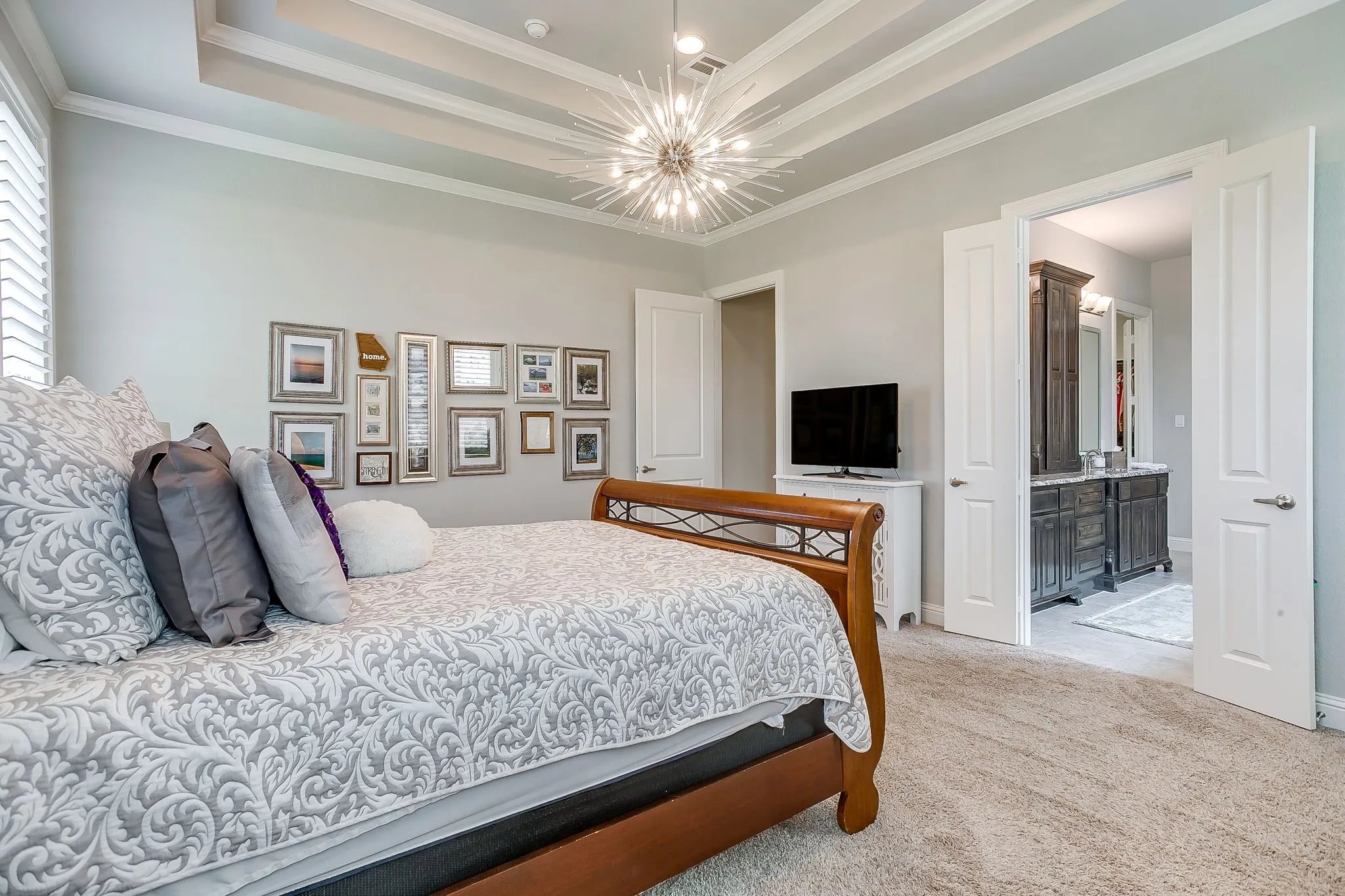 Single Family Residence For Sale in Tarrant County , 12409 Eagle Narrows Drive, Fort Worth, Texas 76179, 3 Bedroom, 3 Bathroom, 3 Garage spaces, 2,542 Sqft, built in 2018, mls#21351254, Real Estate Agent in Fort Worth, Homes For Sale in Tarrant county, Homes For Sale in Fort Worth, Realtor in Fort Worth Texas, Real Estate Brokerage Independent Realty Texas, Luminita Cordes Realtor