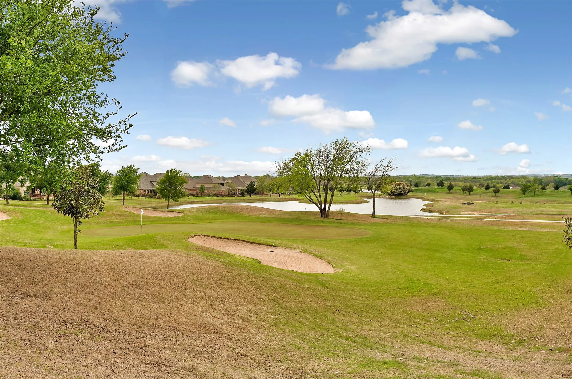 Single Family Residence For Sale in Tarrant County , 12409 Eagle Narrows Drive, Fort Worth, Texas 76179, 3 Bedroom, 3 Bathroom, 3 Garage spaces, 2,542 Sqft, built in 2018, mls#21351254, Real Estate Agent in Fort Worth, Homes For Sale in Tarrant county, Homes For Sale in Fort Worth, Realtor in Fort Worth Texas, Real Estate Brokerage Independent Realty Texas, Luminita Cordes Realtor