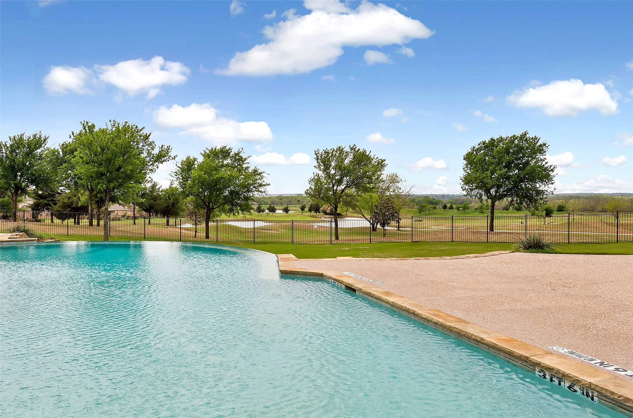 Single Family Residence For Sale in Tarrant County , 12409 Eagle Narrows Drive, Fort Worth, Texas 76179, 3 Bedroom, 3 Bathroom, 3 Garage spaces, 2,542 Sqft, built in 2018, mls#21351254, Real Estate Agent in Fort Worth, Homes For Sale in Tarrant county, Homes For Sale in Fort Worth, Realtor in Fort Worth Texas, Real Estate Brokerage Independent Realty Texas, Luminita Cordes Realtor