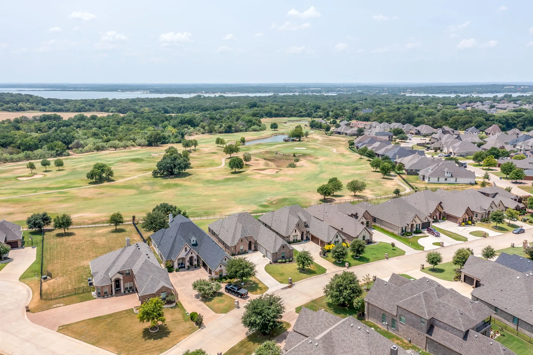 Single Family Residence For Sale in Tarrant County , 12409 Eagle Narrows Drive, Fort Worth, Texas 76179, 3 Bedroom, 3 Bathroom, 3 Garage spaces, 2,542 Sqft, built in 2018, mls#21351254, Real Estate Agent in Fort Worth, Homes For Sale in Tarrant county, Homes For Sale in Fort Worth, Realtor in Fort Worth Texas, Real Estate Brokerage Independent Realty Texas, Luminita Cordes Realtor