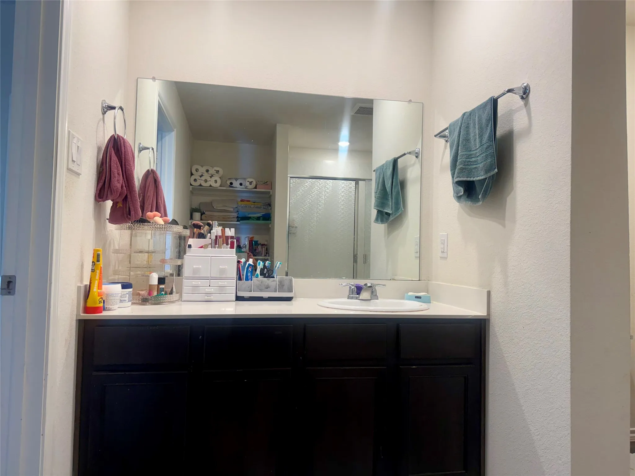 Single Family Residence For Sale in Grayson County , 2900 Peony Drive, Sherman, Texas 75092, 4 Bedroom, 2 Bathroom, 2 Garage spaces, 1,808 Sqft, built in 2022, mls#21352037, Real Estate Agent in Sherman, Homes For Sale in Grayson county, Homes For Sale in Sherman, Realtor in Sherman Texas, Real Estate Brokerage Independent Realty Texas, Luminita Cordes Realtor