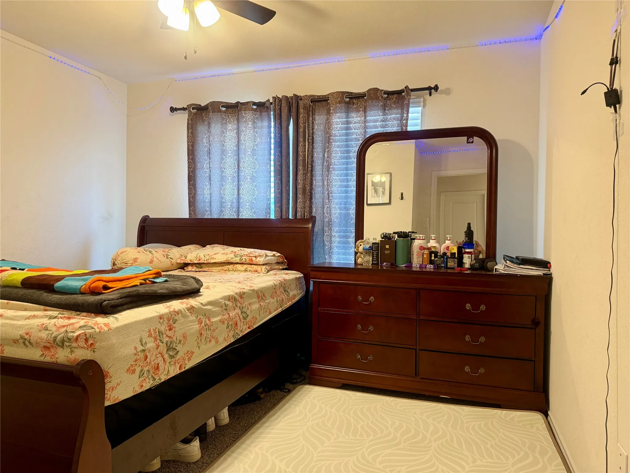 Single Family Residence For Sale in Grayson County , 2900 Peony Drive, Sherman, Texas 75092, 4 Bedroom, 2 Bathroom, 2 Garage spaces, 1,808 Sqft, built in 2022, mls#21352037, Real Estate Agent in Sherman, Homes For Sale in Grayson county, Homes For Sale in Sherman, Realtor in Sherman Texas, Real Estate Brokerage Independent Realty Texas, Luminita Cordes Realtor