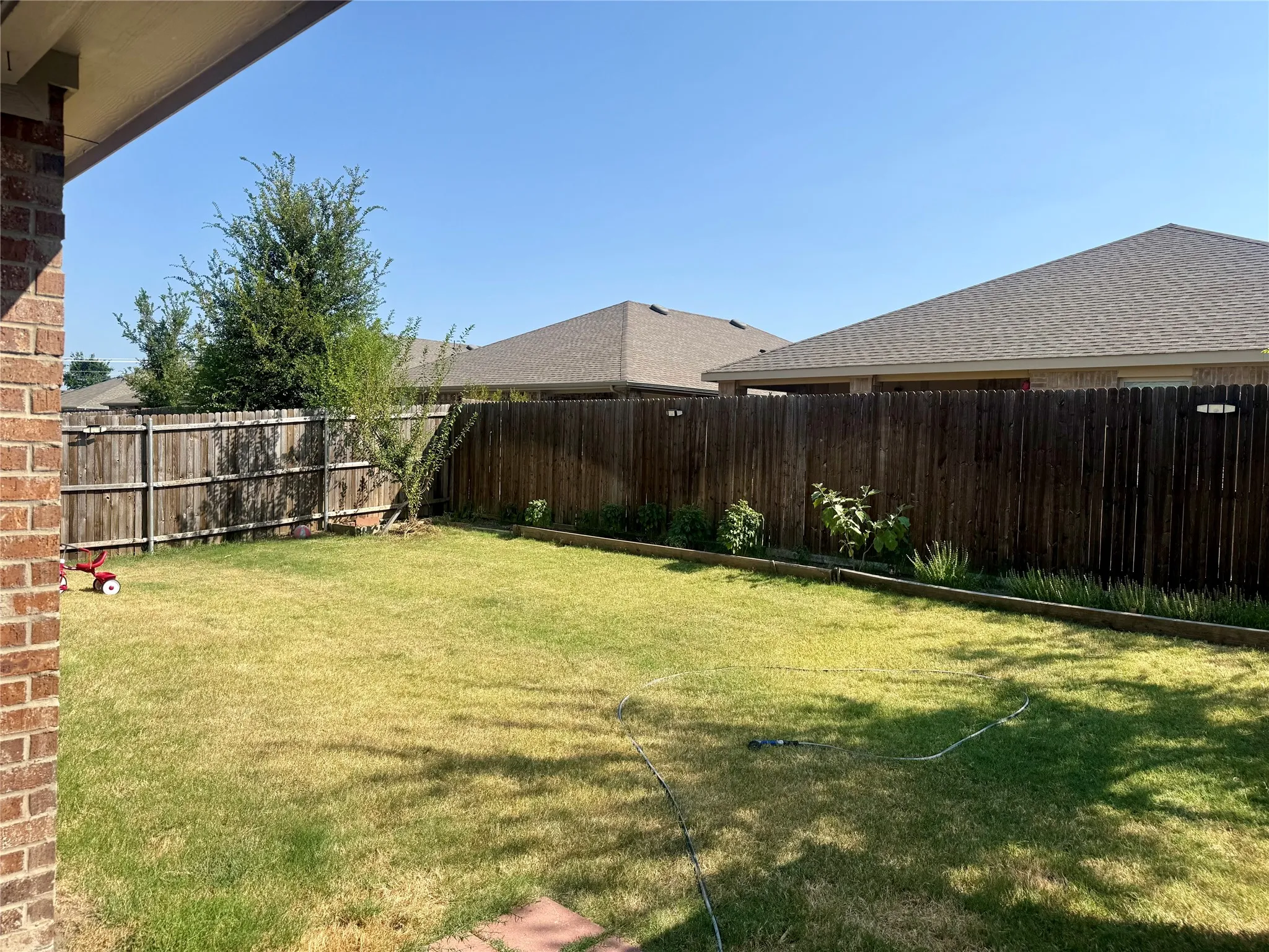 Single Family Residence For Sale in Grayson County , 2900 Peony Drive, Sherman, Texas 75092, 4 Bedroom, 2 Bathroom, 2 Garage spaces, 1,808 Sqft, built in 2022, mls#21352037, Real Estate Agent in Sherman, Homes For Sale in Grayson county, Homes For Sale in Sherman, Realtor in Sherman Texas, Real Estate Brokerage Independent Realty Texas, Luminita Cordes Realtor