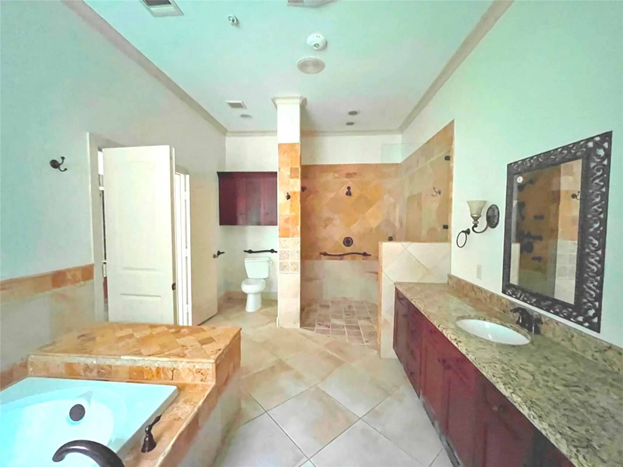 Single Family Residence For Sale in Dallas County , 636 Duck Creek Way, Sunnyvale, Texas 75182, 5 Bedroom, 4 Bathroom, 2 Garage spaces, 4,386 Sqft, built in 2008, mls#21350992, Real Estate Agent in Sunnyvale, Homes For Sale in Dallas county, Homes For Sale in Sunnyvale, Realtor in Sunnyvale Texas, Real Estate Brokerage Independent Realty Texas, Luminita Cordes Realtor