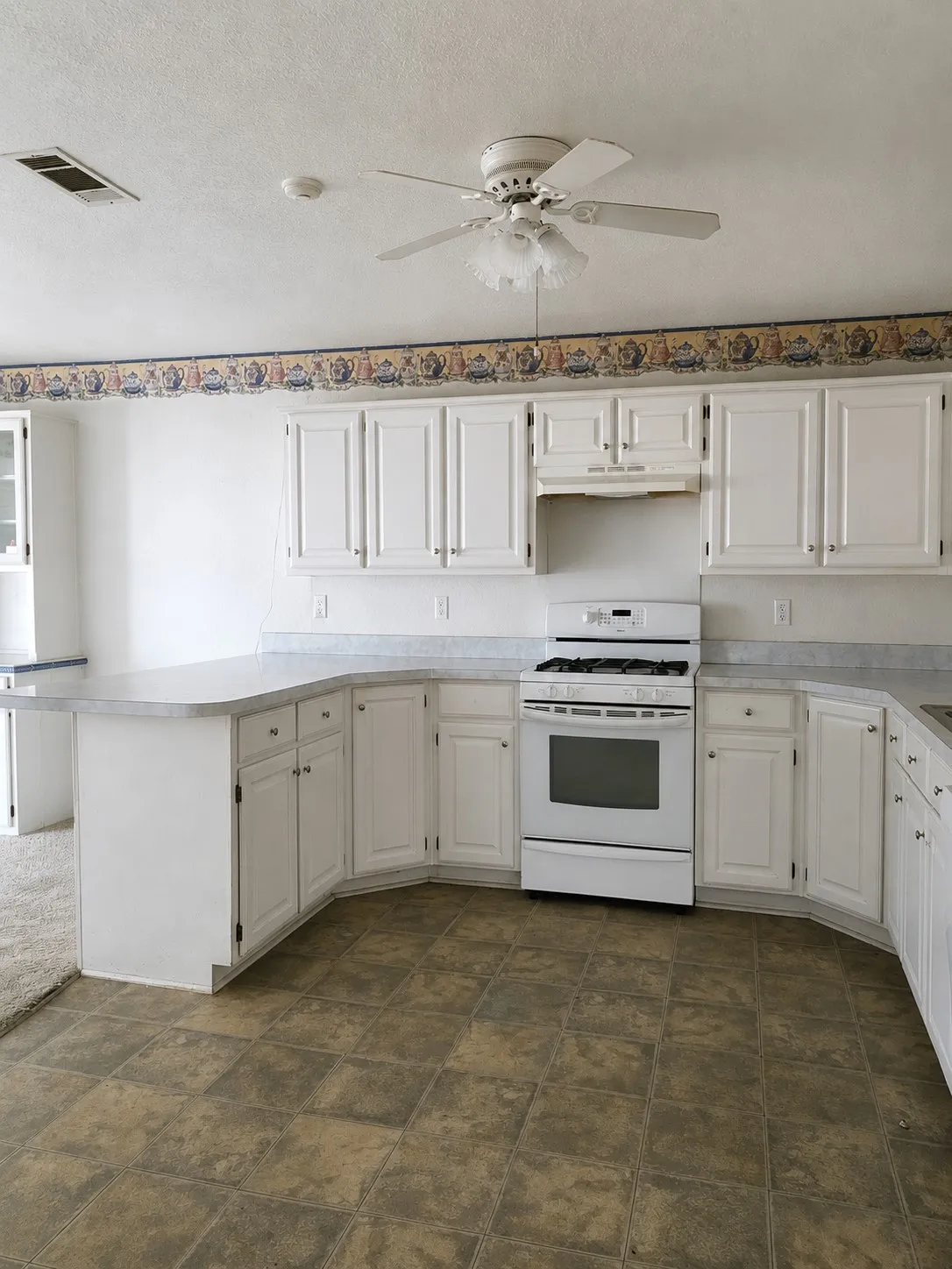 Single Family Residence For Sale in Fannin County , 502 E College Street, Leonard, Texas 75452, 3 Bedroom, 2 Bathroom, 1 Garage spaces, 1,824 Sqft, built in 1998, mls#21352041, Real Estate Agent in Leonard, Homes For Sale in Fannin county, Homes For Sale in Leonard, Realtor in Leonard Texas, Real Estate Brokerage Independent Realty Texas, Luminita Cordes Realtor