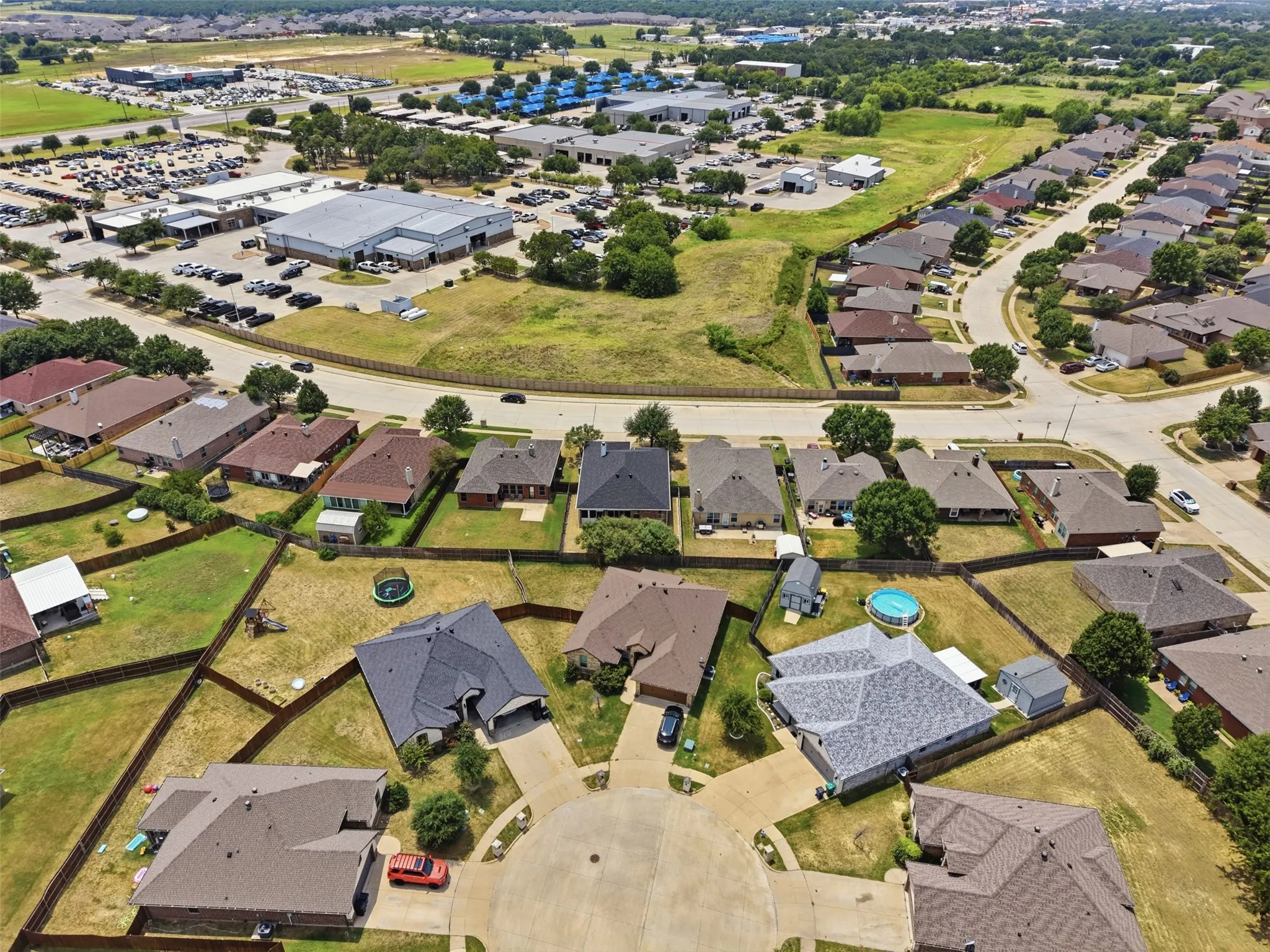 Single Family Residence For Sale in Hood County , 213 Sardius Boulevard, Granbury, Texas 76049, 3 Bedroom, 2 Bathroom, 2 Garage spaces, 1,610 Sqft, built in 2004, mls#21351994, Real Estate Agent in Granbury, Homes For Sale in Hood county, Homes For Sale in Granbury, Realtor in Granbury Texas, Real Estate Brokerage Independent Realty Texas, Luminita Cordes Realtor