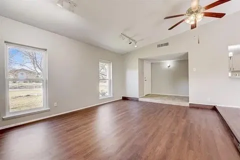 Single Family Residence For Sale in Collin County , 6202 Oregon Court, Plano, Texas 75023, 4 Bedroom, 3 Bathroom, 2 Garage spaces, 2,236 Sqft, built in 1976, mls#21352056, Real Estate Agent in Plano, Homes For Sale in Collin county, Homes For Sale in Plano, Realtor in Plano Texas, Real Estate Brokerage Independent Realty Texas, Luminita Cordes Realtor