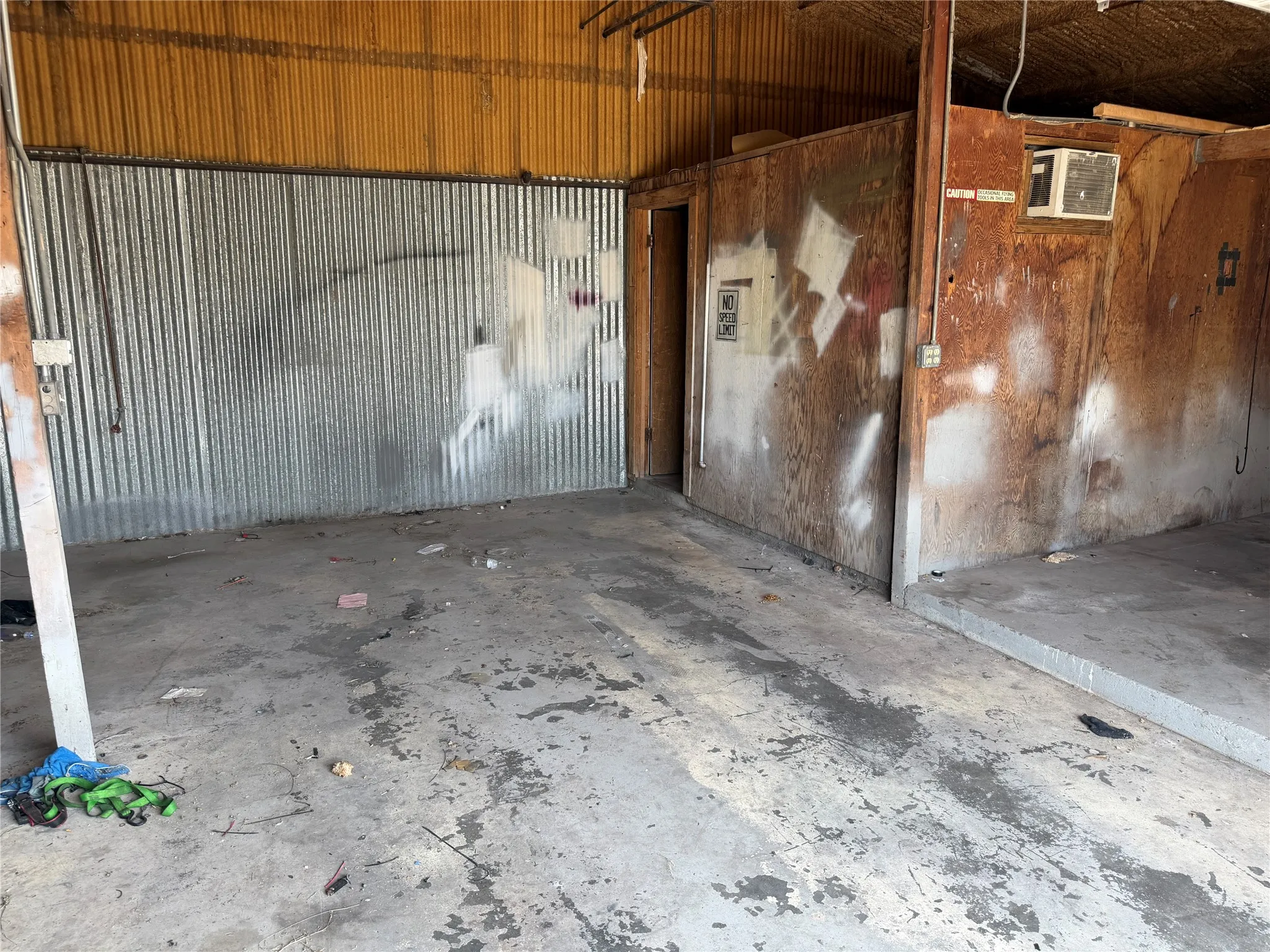 Industrial For Rent in Taylor County , 282 Ruidosa Avenue B1, Abilene, Texas 79605, 0, 0, Garage spaces, 0 Sqft, built in 1984, Price $1,200, mls#21352058, Real Estate Agent in Abilene, Homes For Rent in Taylor county, Homes For Rent in Abilene, Realtor in Abilene Texas, Real Estate Brokerage Independent Realty Texas, Luminita Cordes Realtor