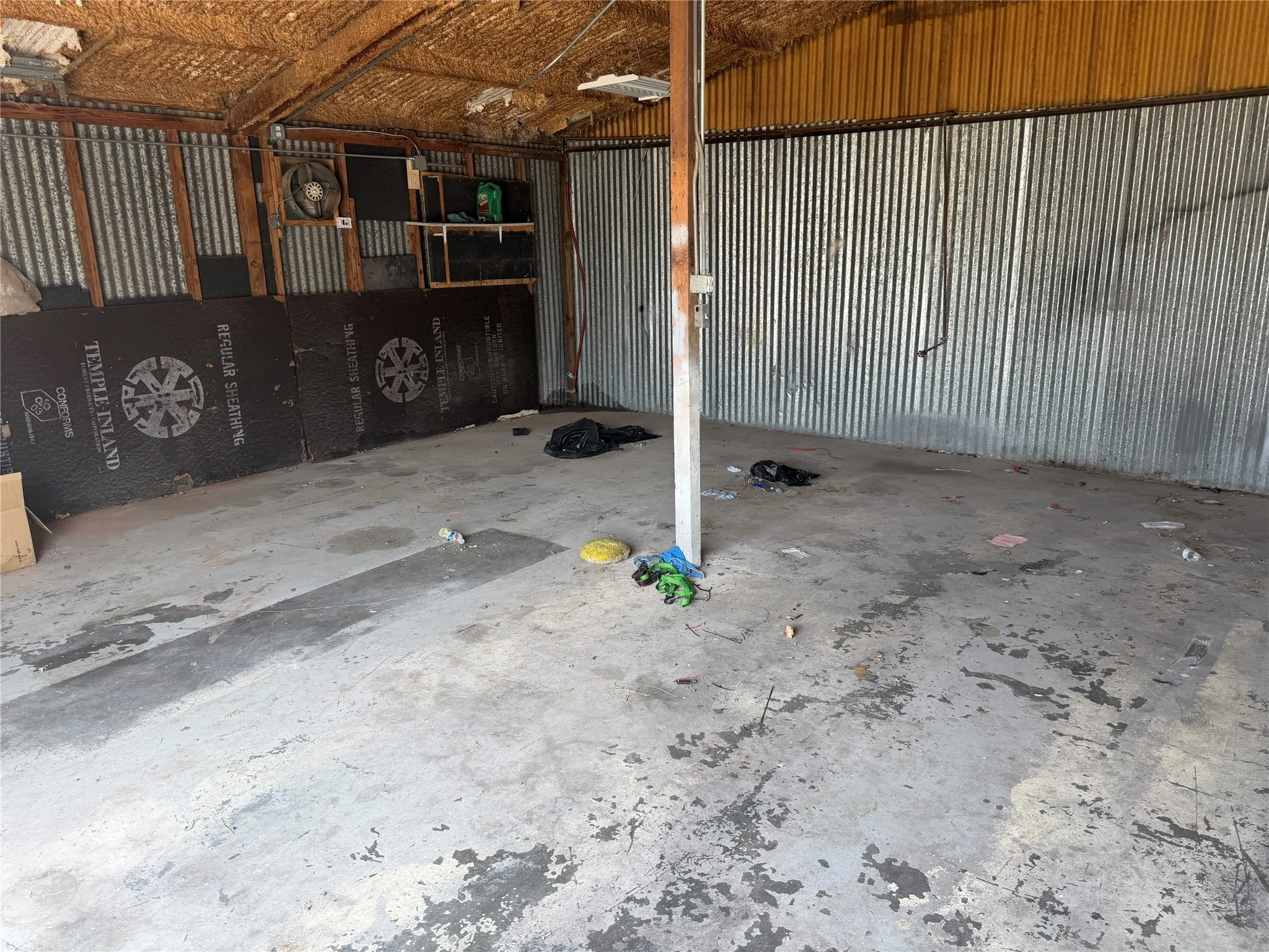 Industrial For Rent in Taylor County , 282 Ruidosa Avenue B1, Abilene, Texas 79605, 0, 0, Garage spaces, 0 Sqft, built in 1984, Price $1,200, mls#21352058, Real Estate Agent in Abilene, Homes For Rent in Taylor county, Homes For Rent in Abilene, Realtor in Abilene Texas, Real Estate Brokerage Independent Realty Texas, Luminita Cordes Realtor