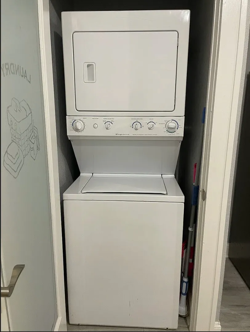 Duplex For Rent in Dallas County , 625 N Marsalis Avenue, Dallas, Texas 75203, 2 Bedroom, 2 Bathroom, Garage spaces, 2,808 Sqft, built in 1948, mls#21350853, Real Estate Agent in Dallas, Homes For Rent in Dallas county, Homes For Rent in Dallas, Realtor in Dallas Texas, Real Estate Brokerage Independent Realty Texas, Luminita Cordes Realtor