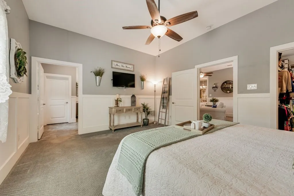Single Family Residence For Sale in Kaufman County , 515 S Bois D Arc Street, Forney, Texas 75126, 3 Bedroom, 2 Bathroom, Garage spaces, 2,376 Sqft, built in 1900, mls#21350804, Real Estate Agent in Forney, Homes For Sale in Kaufman county, Homes For Sale in Forney, Realtor in Forney Texas, Real Estate Brokerage Independent Realty Texas, Luminita Cordes Realtor