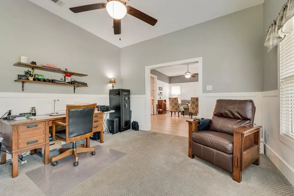Single Family Residence For Sale in Kaufman County , 515 S Bois D Arc Street, Forney, Texas 75126, 3 Bedroom, 2 Bathroom, Garage spaces, 2,376 Sqft, built in 1900, mls#21350804, Real Estate Agent in Forney, Homes For Sale in Kaufman county, Homes For Sale in Forney, Realtor in Forney Texas, Real Estate Brokerage Independent Realty Texas, Luminita Cordes Realtor