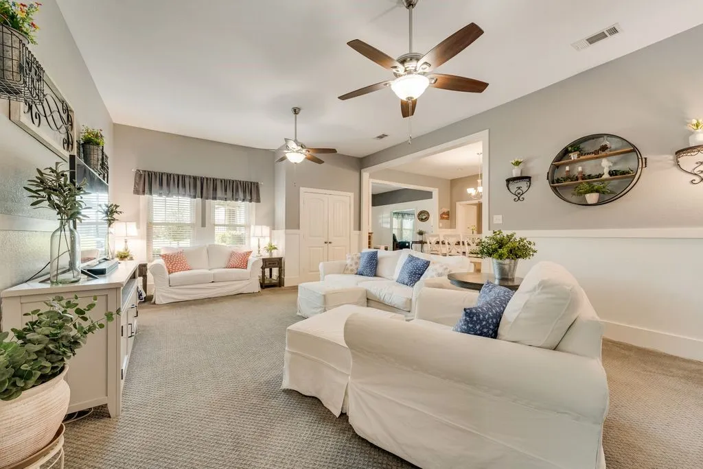 Single Family Residence For Sale in Kaufman County , 515 S Bois D Arc Street, Forney, Texas 75126, 3 Bedroom, 2 Bathroom, Garage spaces, 2,376 Sqft, built in 1900, mls#21350804, Real Estate Agent in Forney, Homes For Sale in Kaufman county, Homes For Sale in Forney, Realtor in Forney Texas, Real Estate Brokerage Independent Realty Texas, Luminita Cordes Realtor