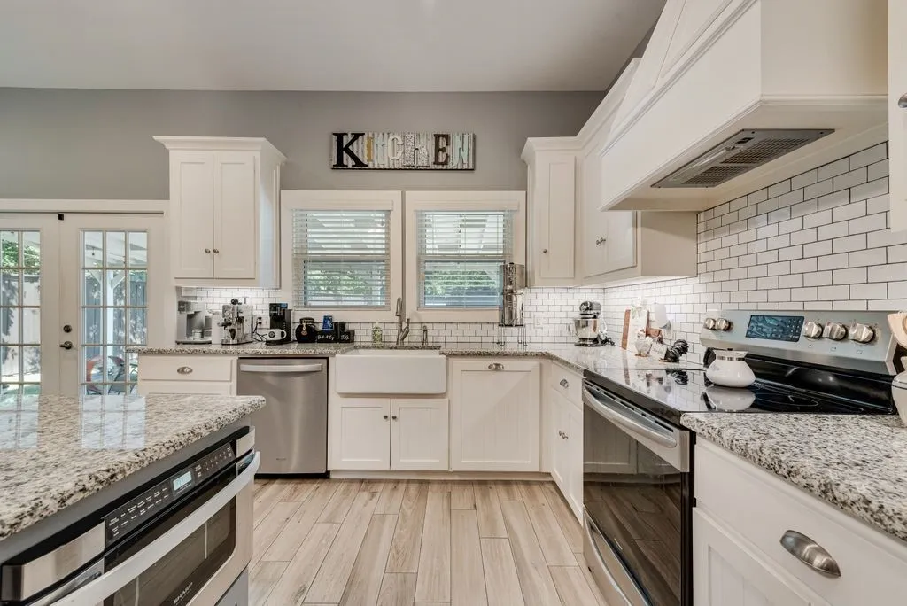 Single Family Residence For Sale in Kaufman County , 515 S Bois D Arc Street, Forney, Texas 75126, 3 Bedroom, 2 Bathroom, Garage spaces, 2,376 Sqft, built in 1900, mls#21350804, Real Estate Agent in Forney, Homes For Sale in Kaufman county, Homes For Sale in Forney, Realtor in Forney Texas, Real Estate Brokerage Independent Realty Texas, Luminita Cordes Realtor