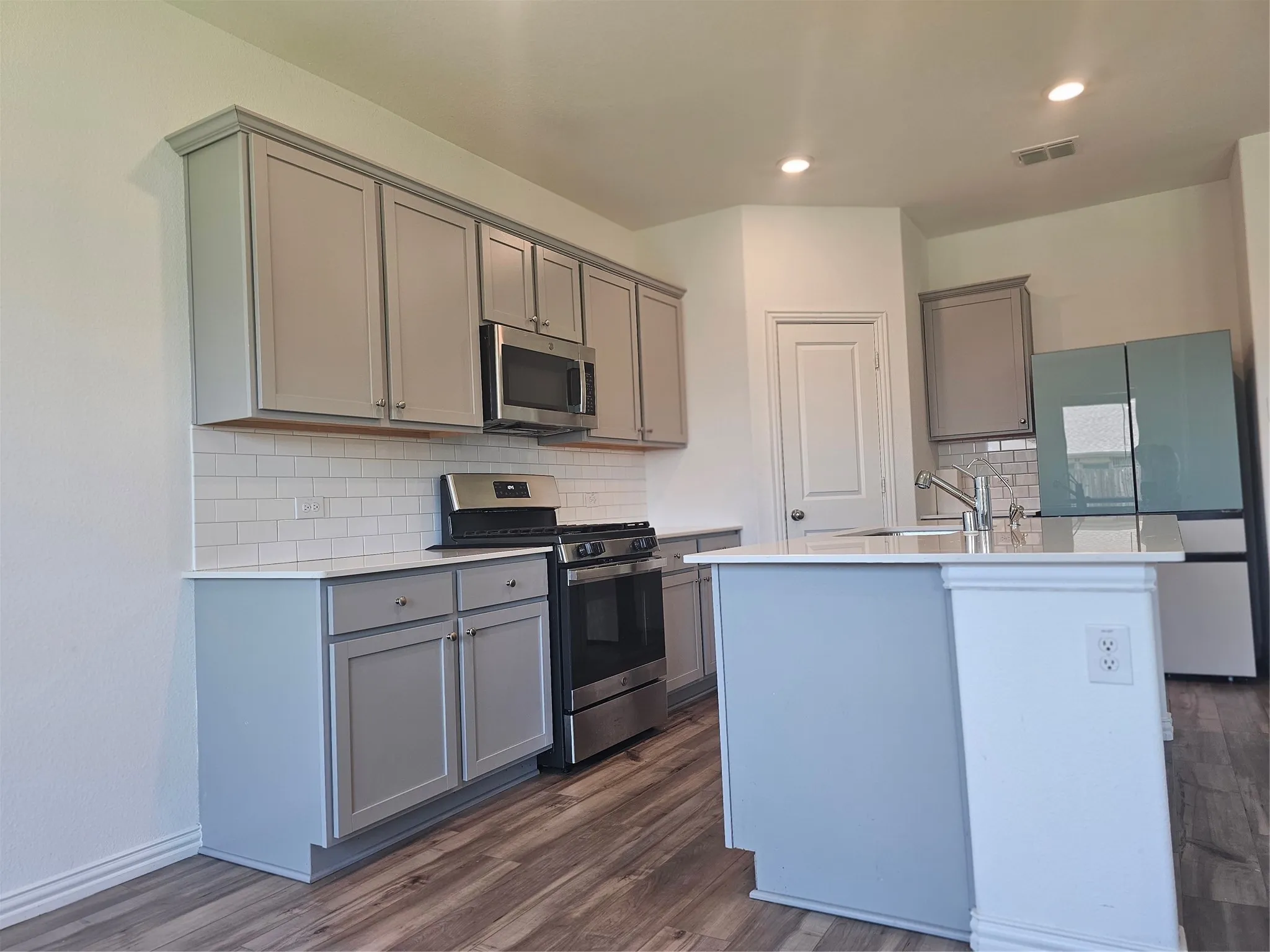 Single Family Residence For Rent in Collin County , 1216 Smoketree Lane, Princeton, Texas 75407, 4 Bedroom, 2 Bathroom, 2 Garage spaces, 1,835 Sqft, built in 2022, mls#21345150, Real Estate Agent in Princeton, Homes For Rent in Collin county, Homes For Rent in Princeton, Realtor in Princeton Texas, Real Estate Brokerage Independent Realty Texas, Luminita Cordes Realtor