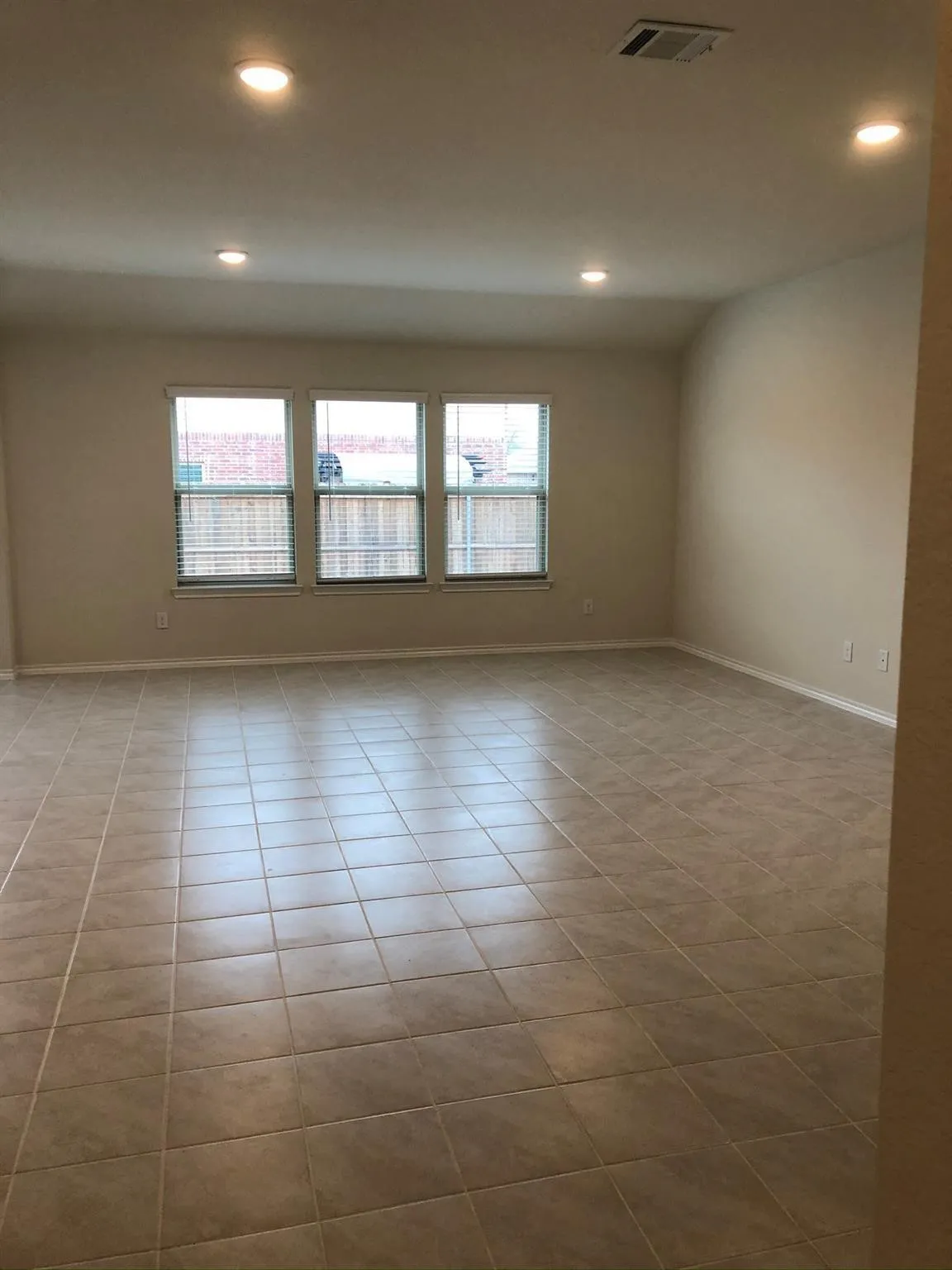 Single Family Residence For Rent in Collin County , 604 Rustic Meadows Trail, Princeton, Texas 75407, 3 Bedroom, 2 Bathroom, 2 Garage spaces, 1,656 Sqft, built in 2018, mls#21352065, Real Estate Agent in Princeton, Homes For Rent in Collin county, Homes For Rent in Princeton, Realtor in Princeton Texas, Real Estate Brokerage Independent Realty Texas, Luminita Cordes Realtor