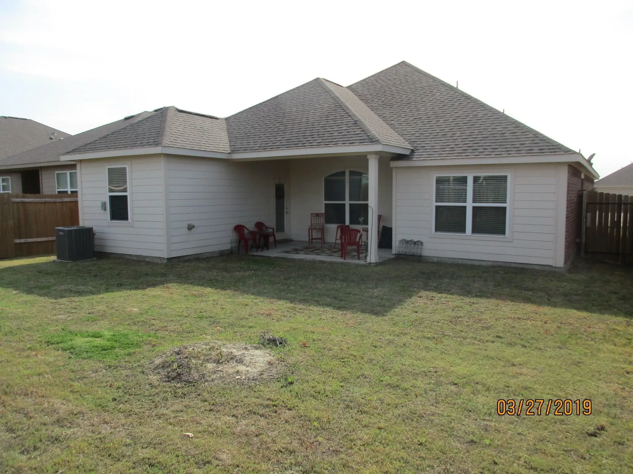 Single Family Residence For Rent in Collin County , 1829 Olive Lane, Anna, Texas 75409, 3 Bedrooms, 2 Bathrooms, 2 Garage spaces, 1,742 Sqft, built in 2015, Price $1,850, mls#21351998, Real Estate Agent in Anna, Homes For Rent in Collin county, Homes For Rent in Anna, Realtor in Anna Texas, Real Estate Brokerage Independent Realty Texas, Luminita Cordes Realtor