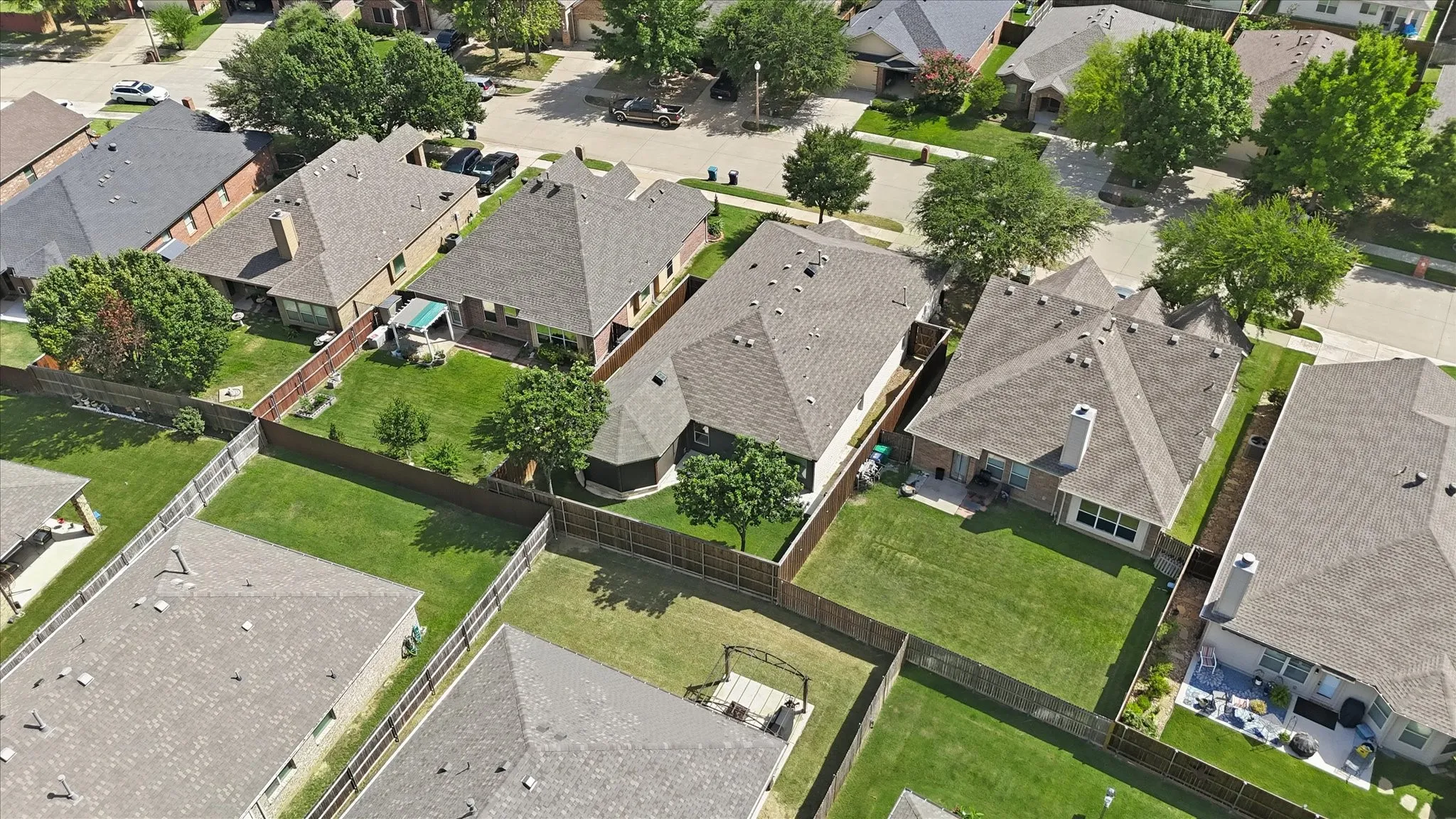 Single Family Residence For Sale in Denton County , 5608 Millers Creek Drive, Argyle, Texas 76226, 3 Bedroom, 2 Bathroom, 2 Garage spaces, 1,971 Sqft, built in 2012, mls#21351978, Real Estate Agent in Argyle, Homes For Sale in Denton county, Homes For Sale in Argyle, Realtor in Argyle Texas, Real Estate Brokerage Independent Realty Texas, Luminita Cordes Realtor